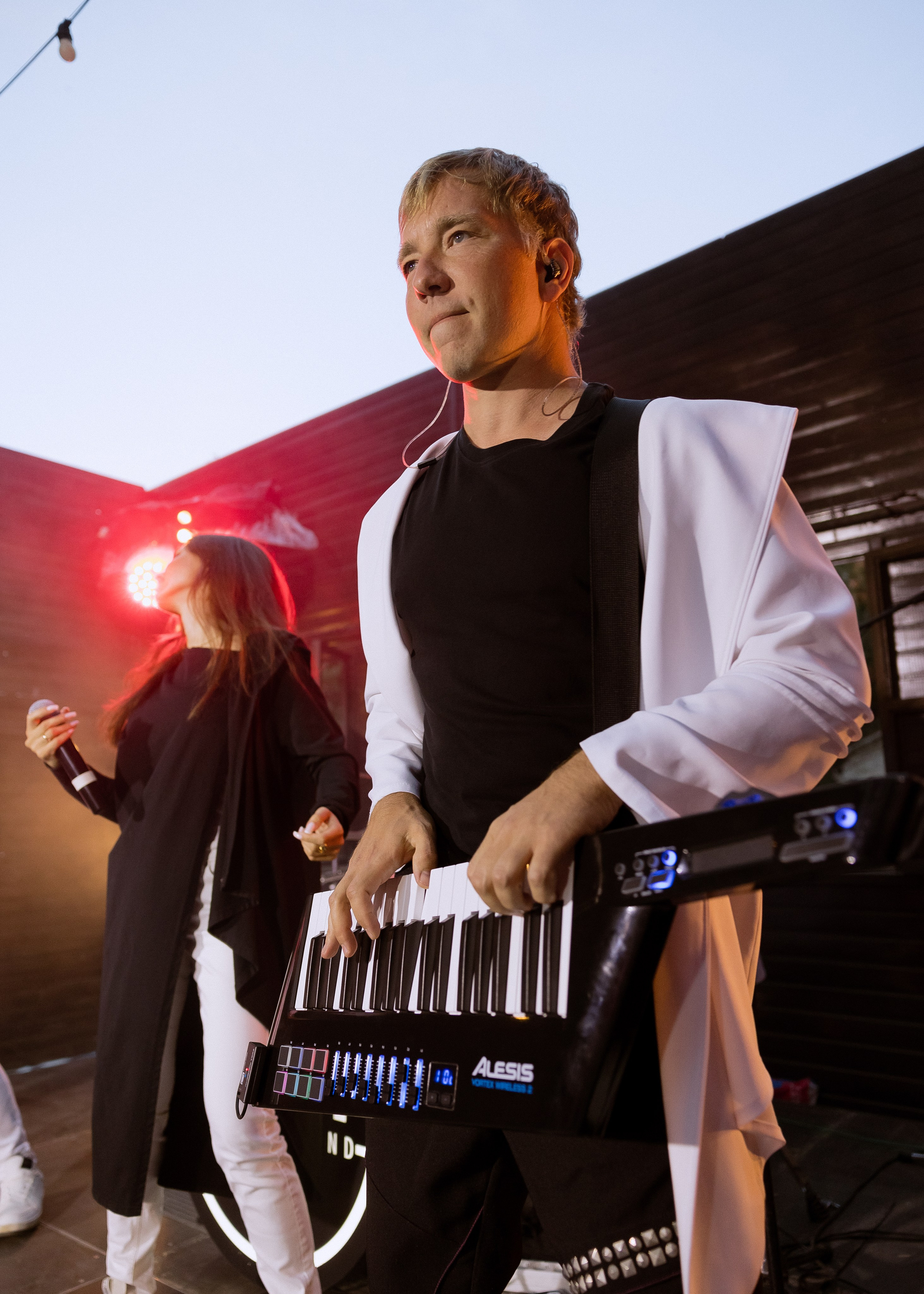 Дмитрий и Алита. Фотограф Эмиль Исякаев