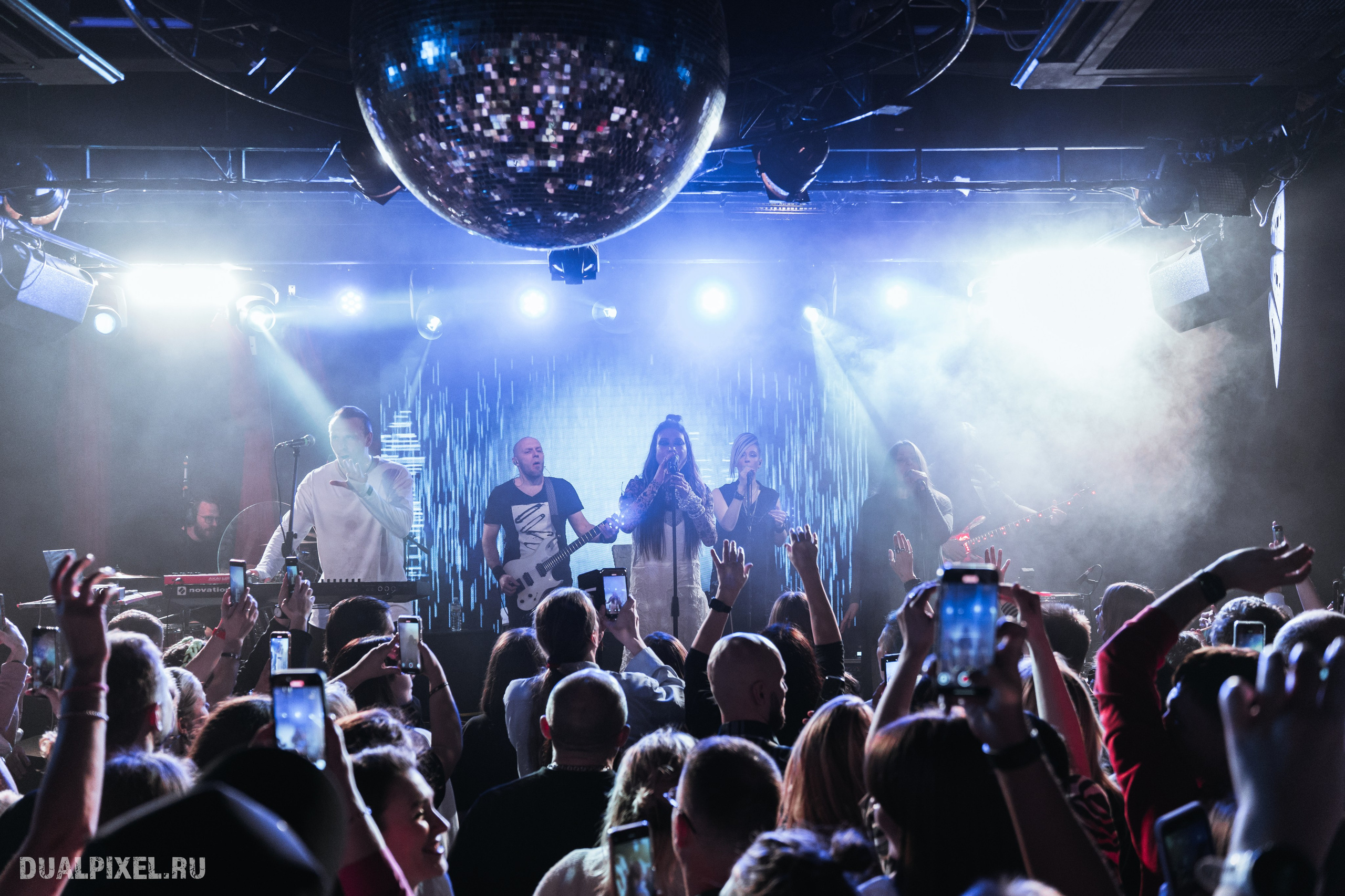 ЛИНДА. Магия музыки в кадре: Концертная Фотография