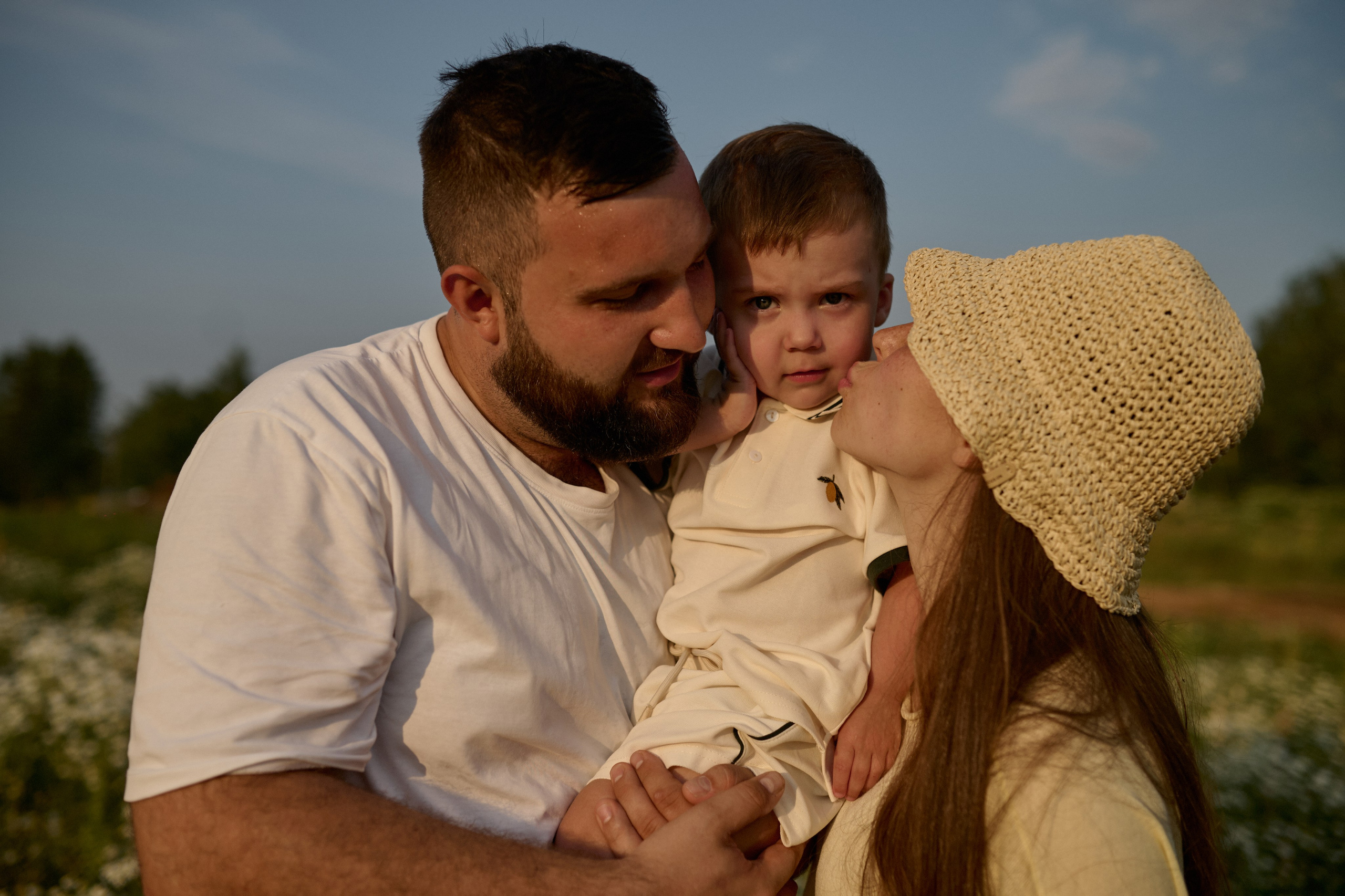 Рома, Оля, Максим и ромашки. Семейный и свадебный lifestyle-фотограф в Москве Мария Петрова