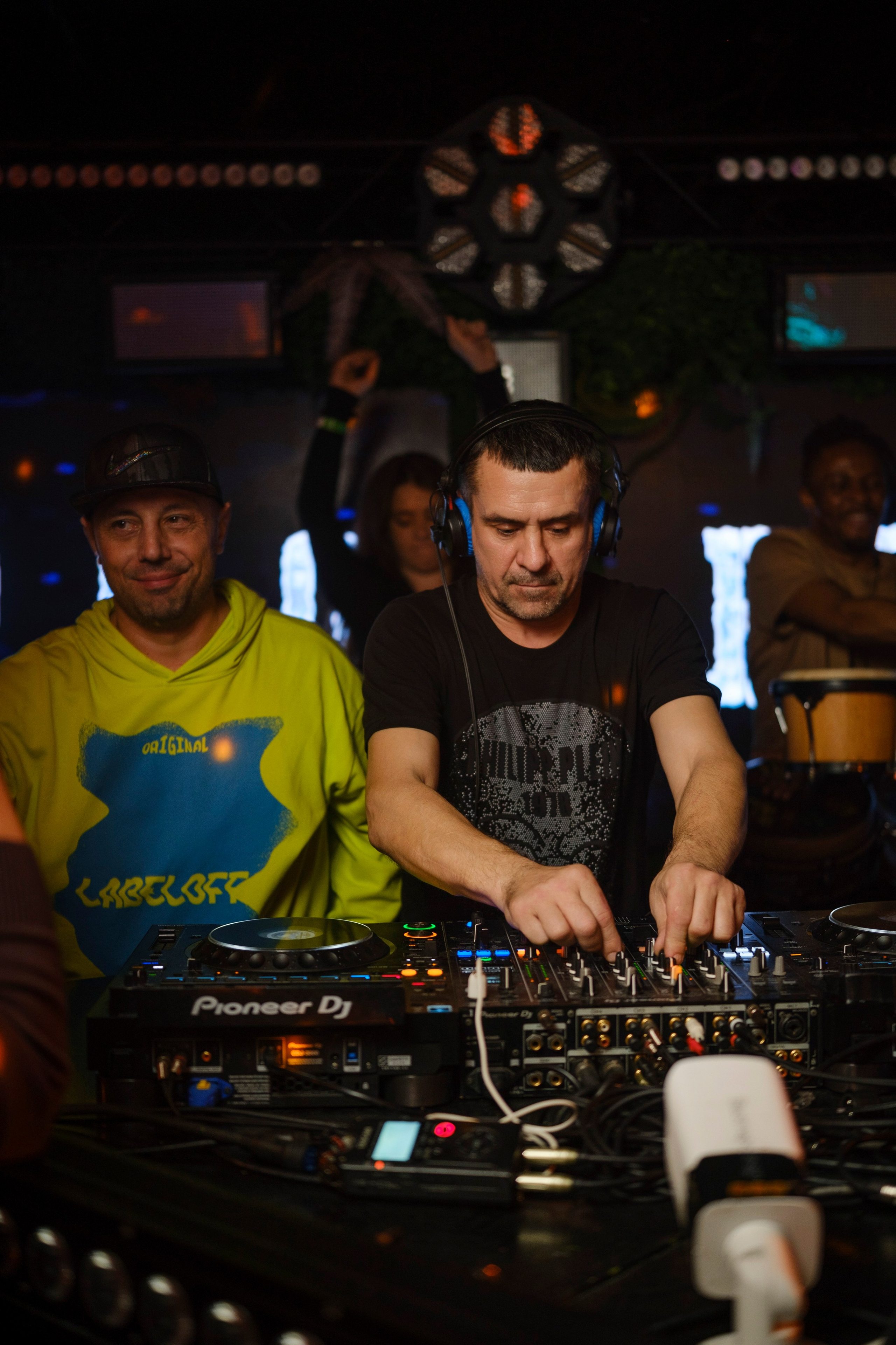 Embargo 2/03. Главная