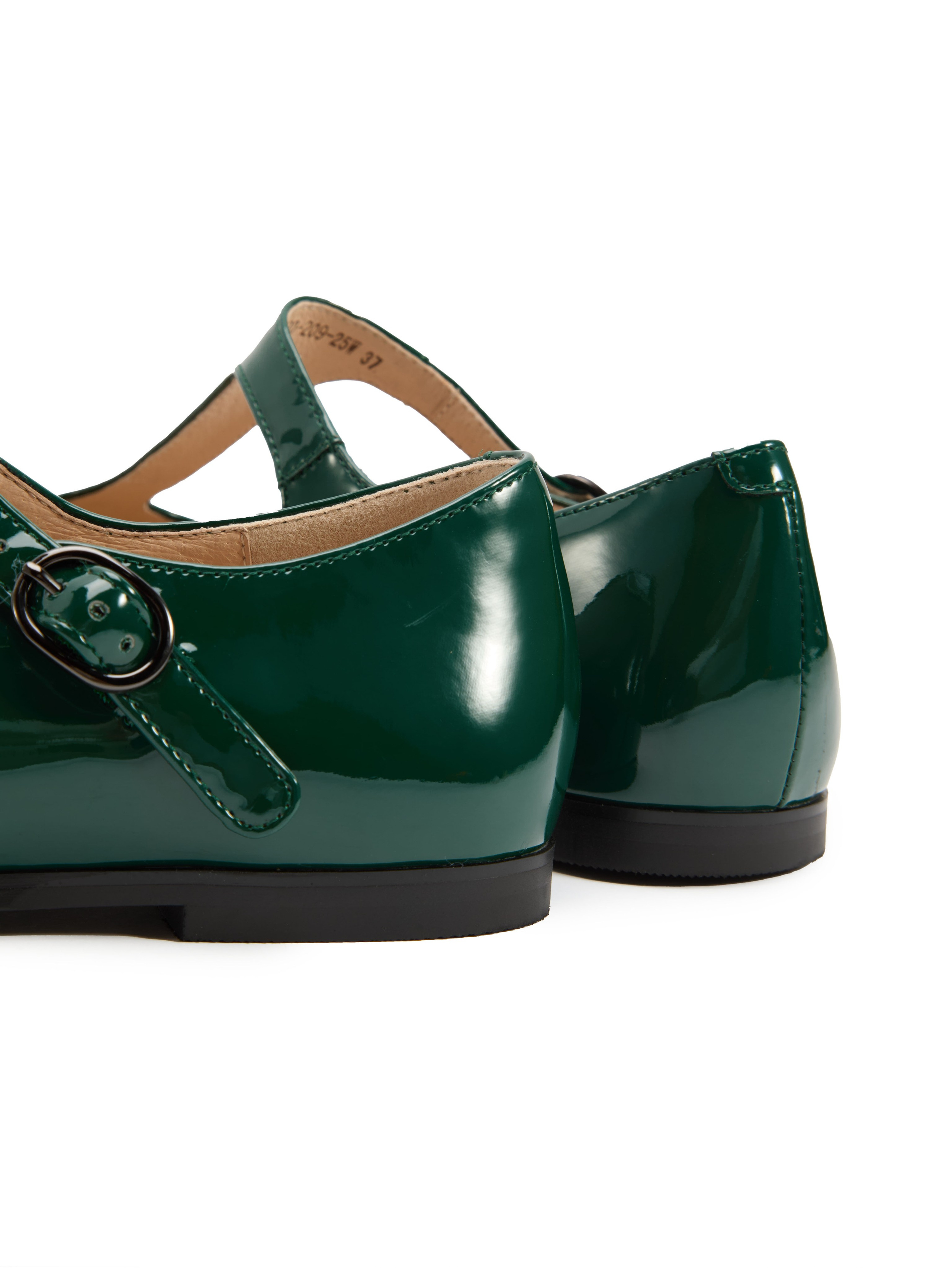 Каталожная фотография обуви. Фотограф в Москве Егор Гончаров