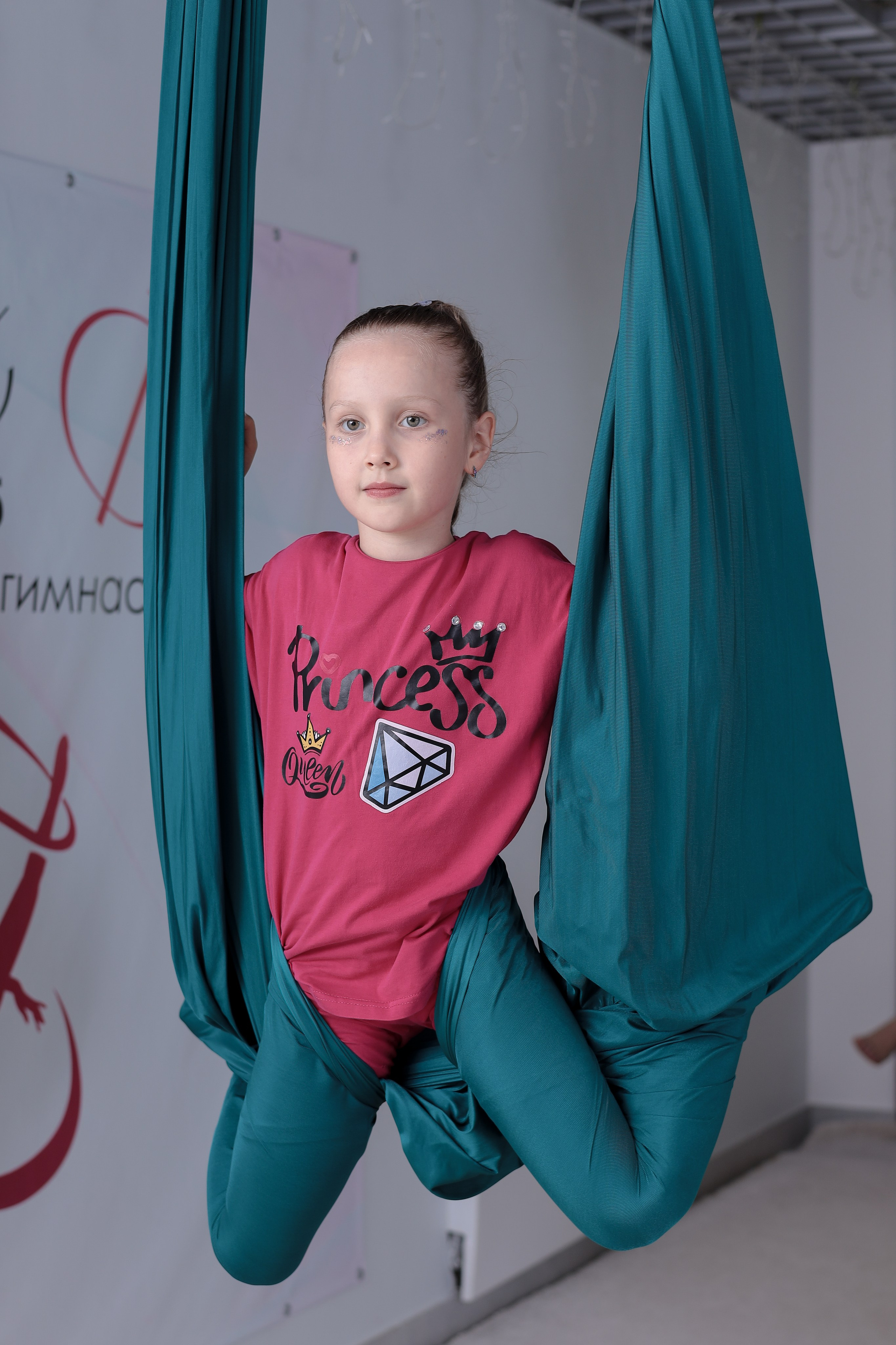 Детская аэройога. Фотограф Надршина Лилия