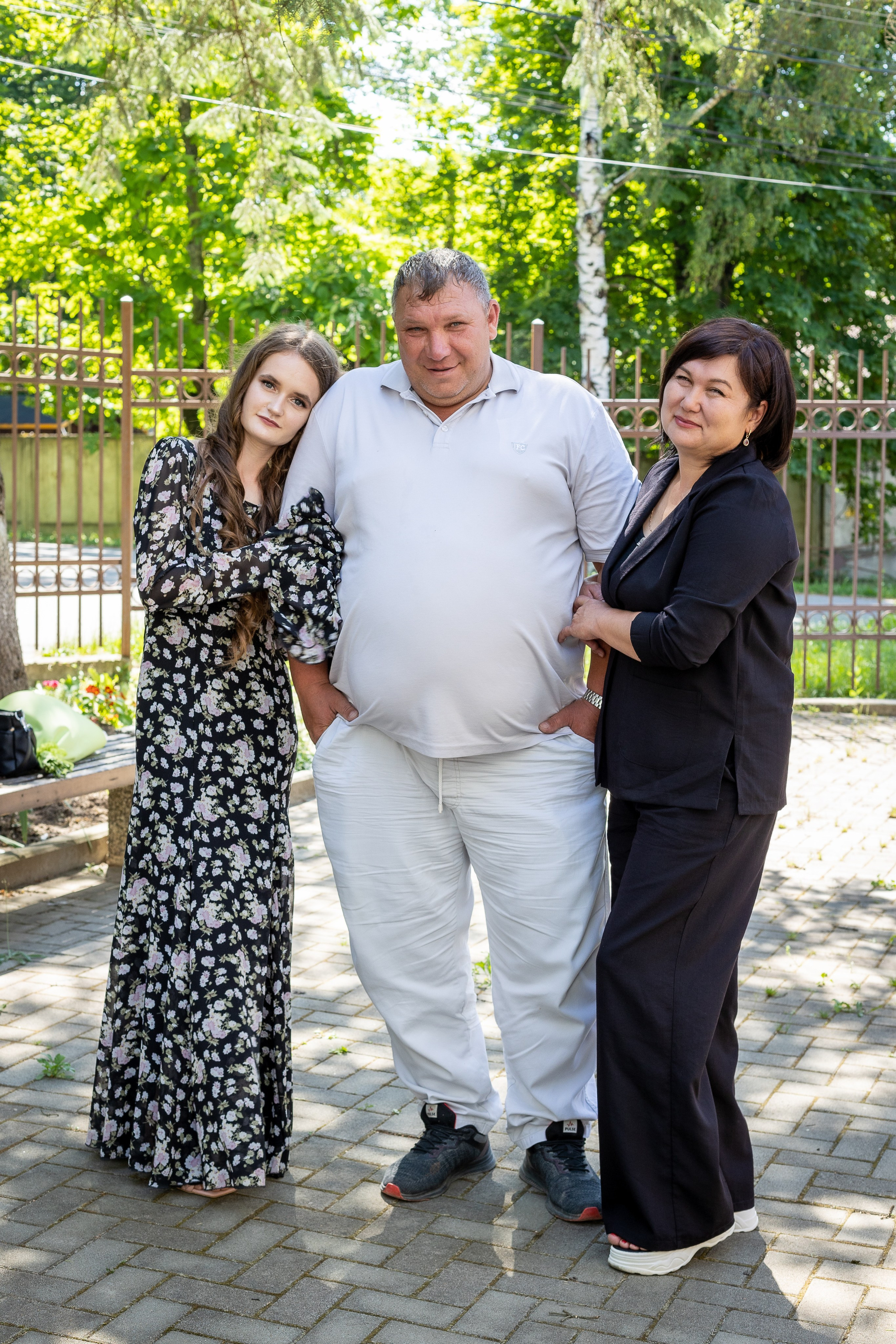 Вручение аттестата 2025. Выпускные альбомы Майкоп, Краснодар Елена Золотарева