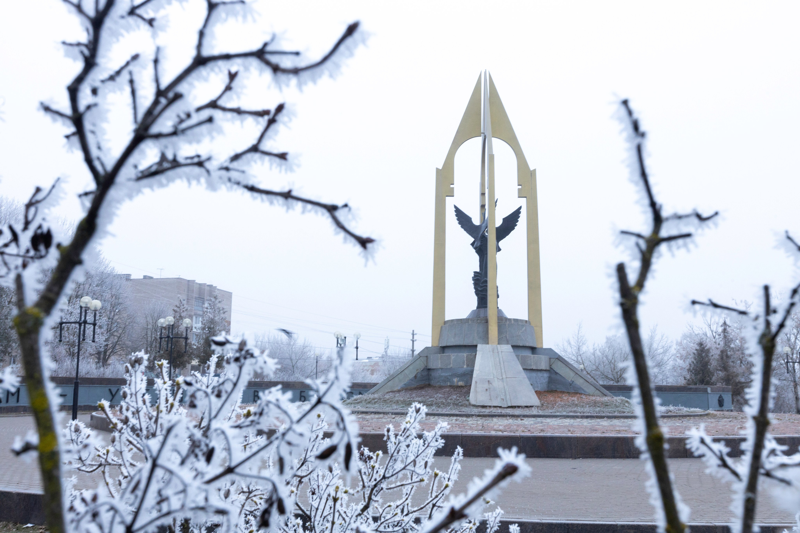 Иней — Менделеевский. Мемориалы Героям Великой Отечественной Войны. Фотограф в Туле Крупский АнДРей. Фотостудия «КАДР71» в Туле