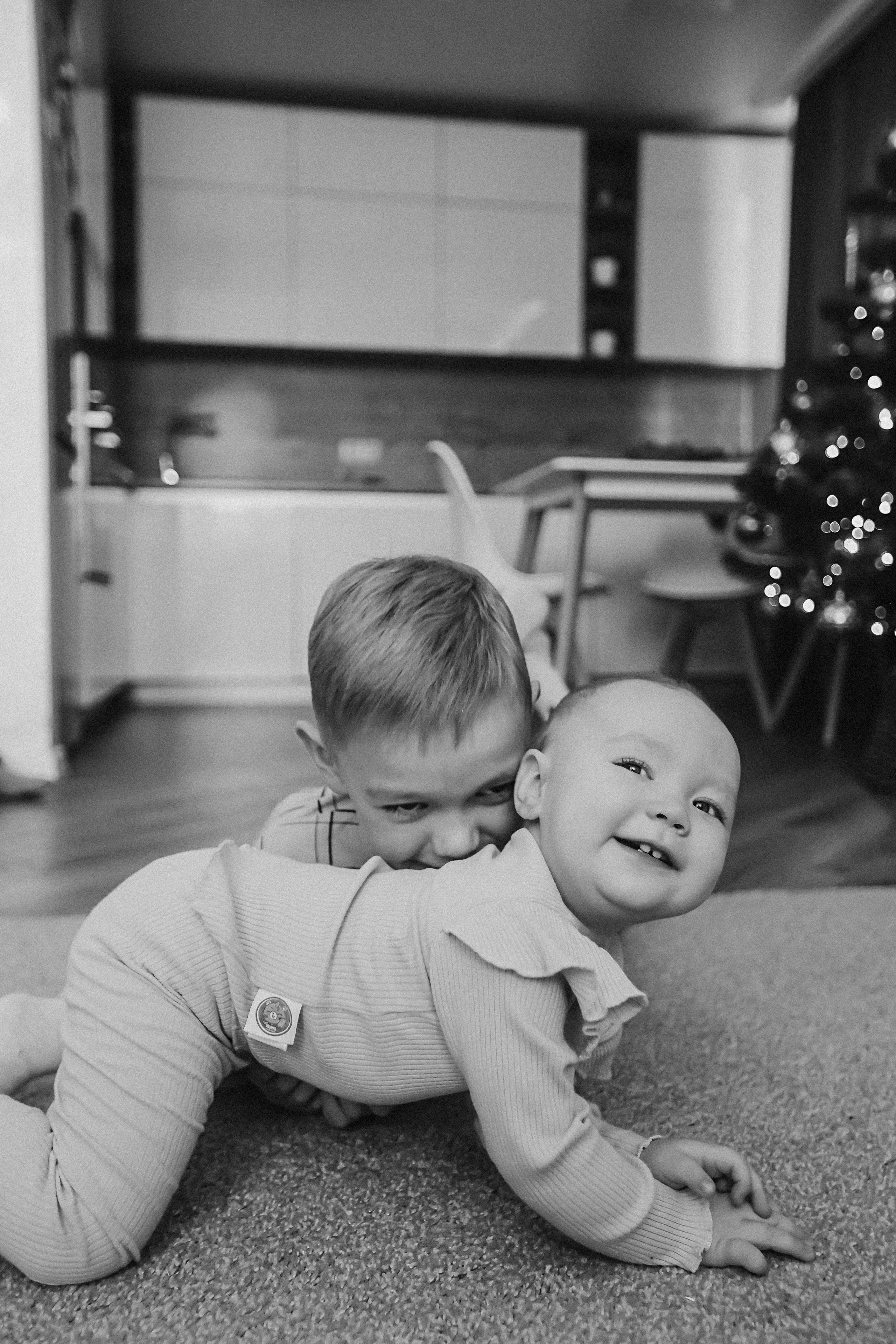 Дома. Семейный фотограф Тюмень, фотограф на роды Салмина Мария