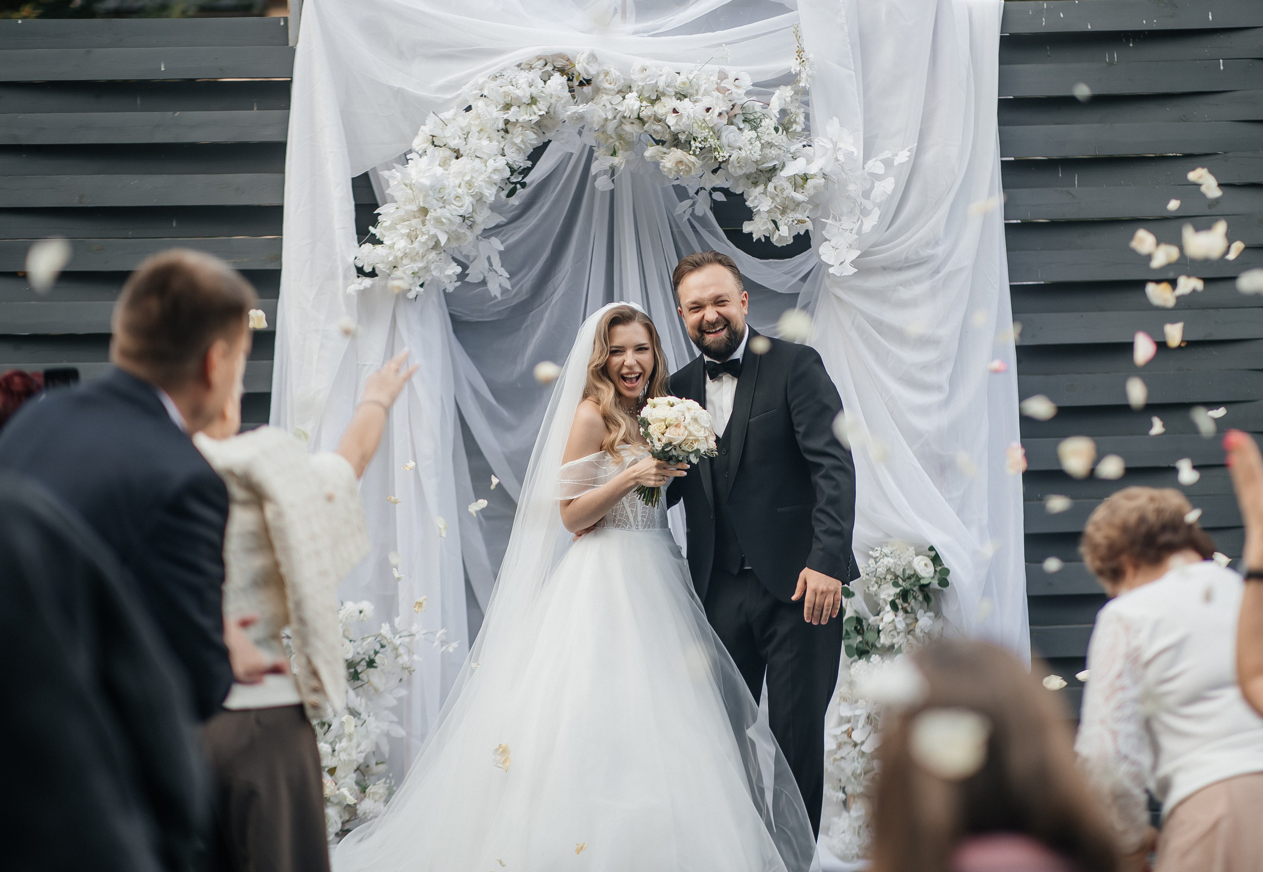 Илья и Инна 2025 Небо. Свадебный и портретный фотограф Алина Иванова. Екатеринбург-Москва