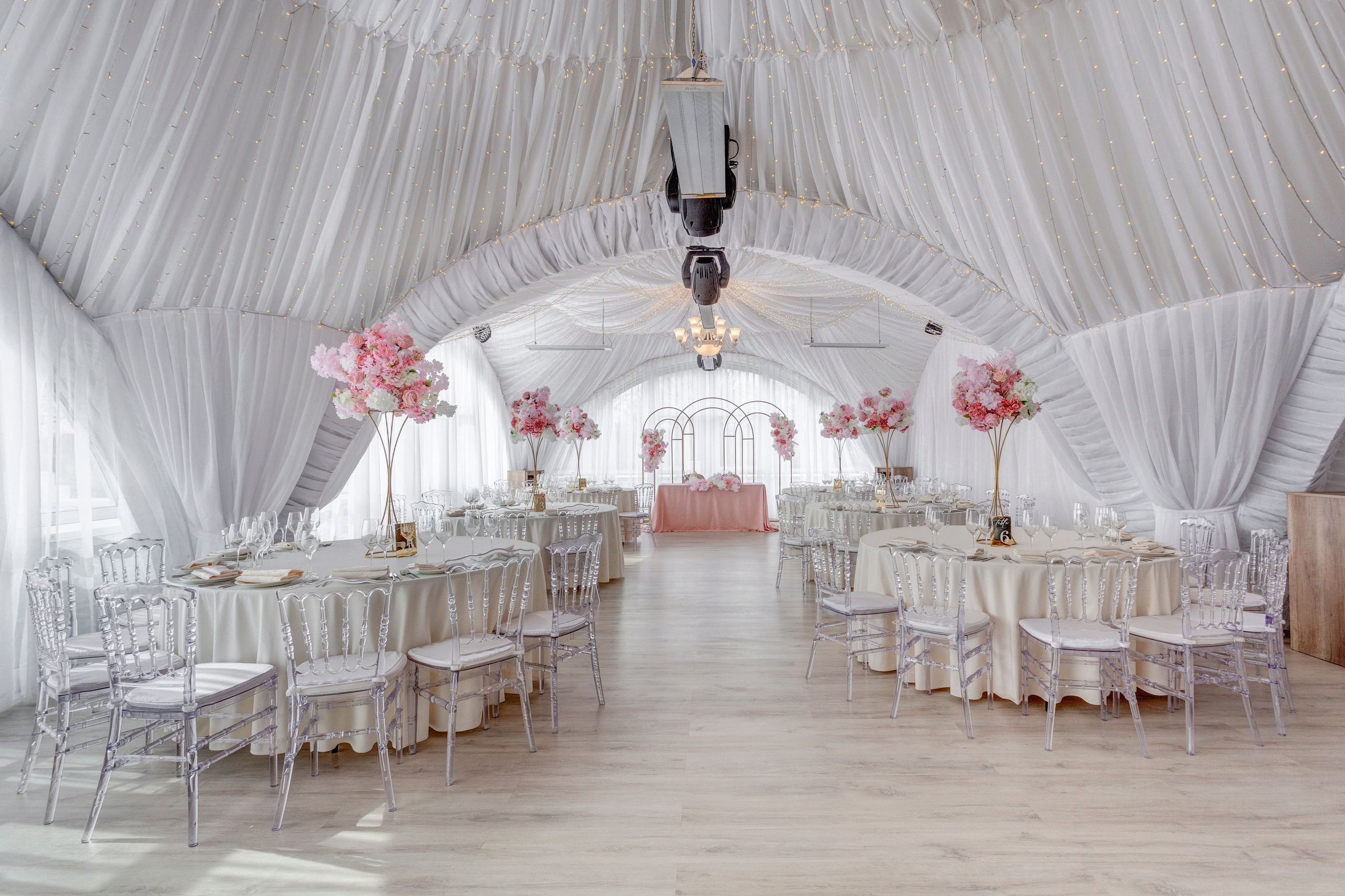 Площадка № 2-22. Свадебный организатор Москва