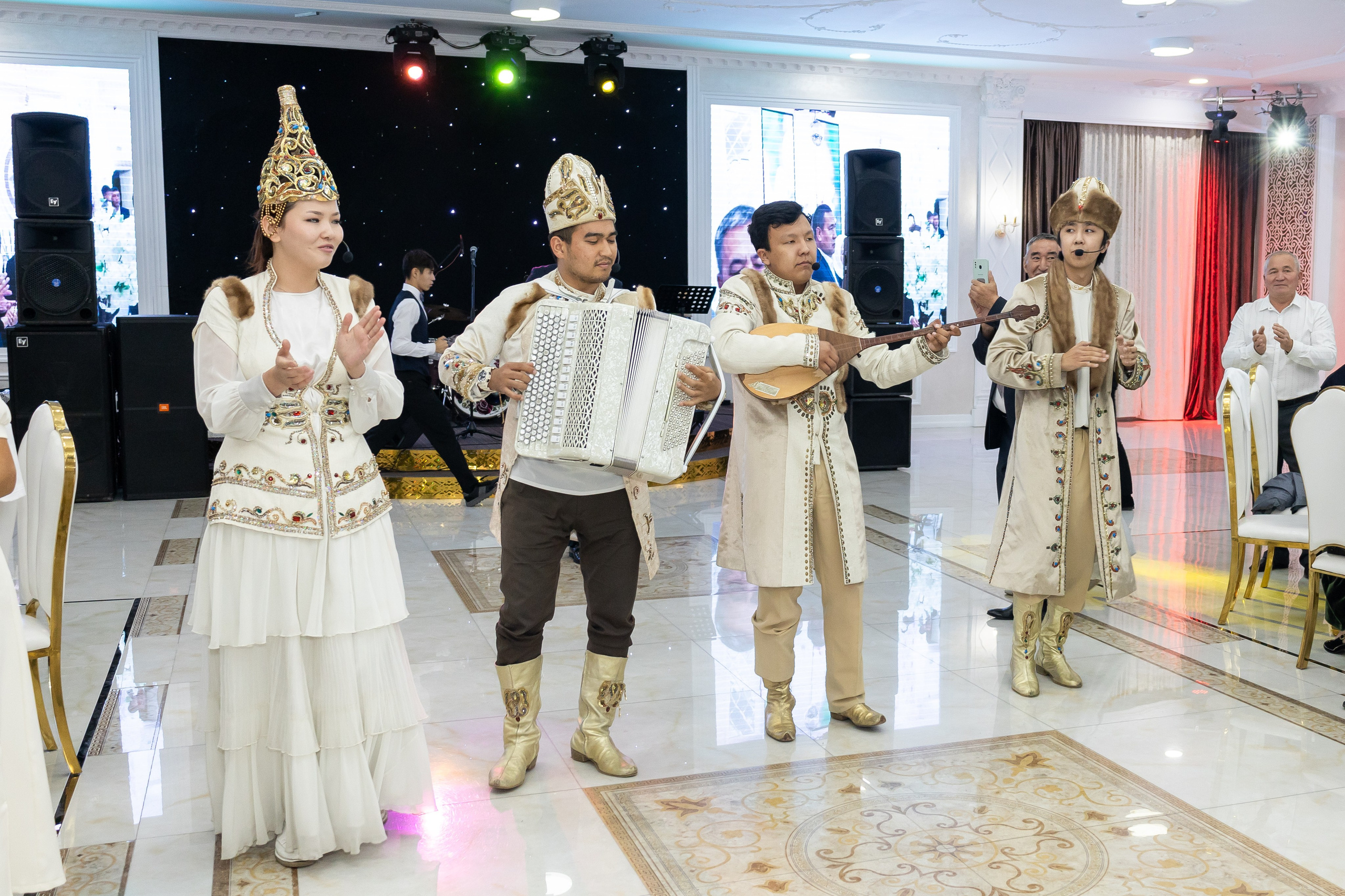 Свадебный банкет. Фото и видеосъемка в Алматы