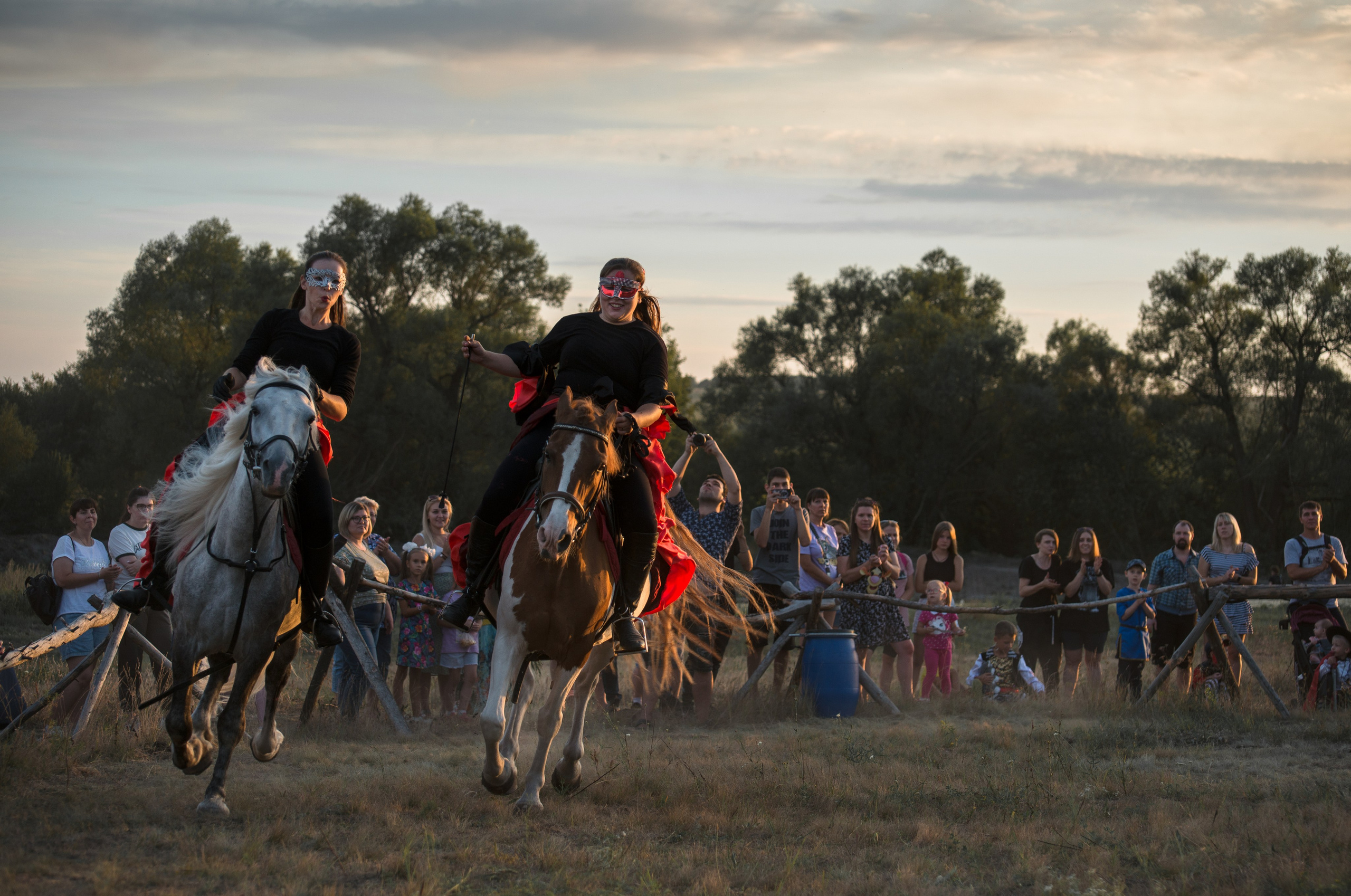 Карнавал Догвинтер. Конный фотограф в Саратове Юлия Иванова