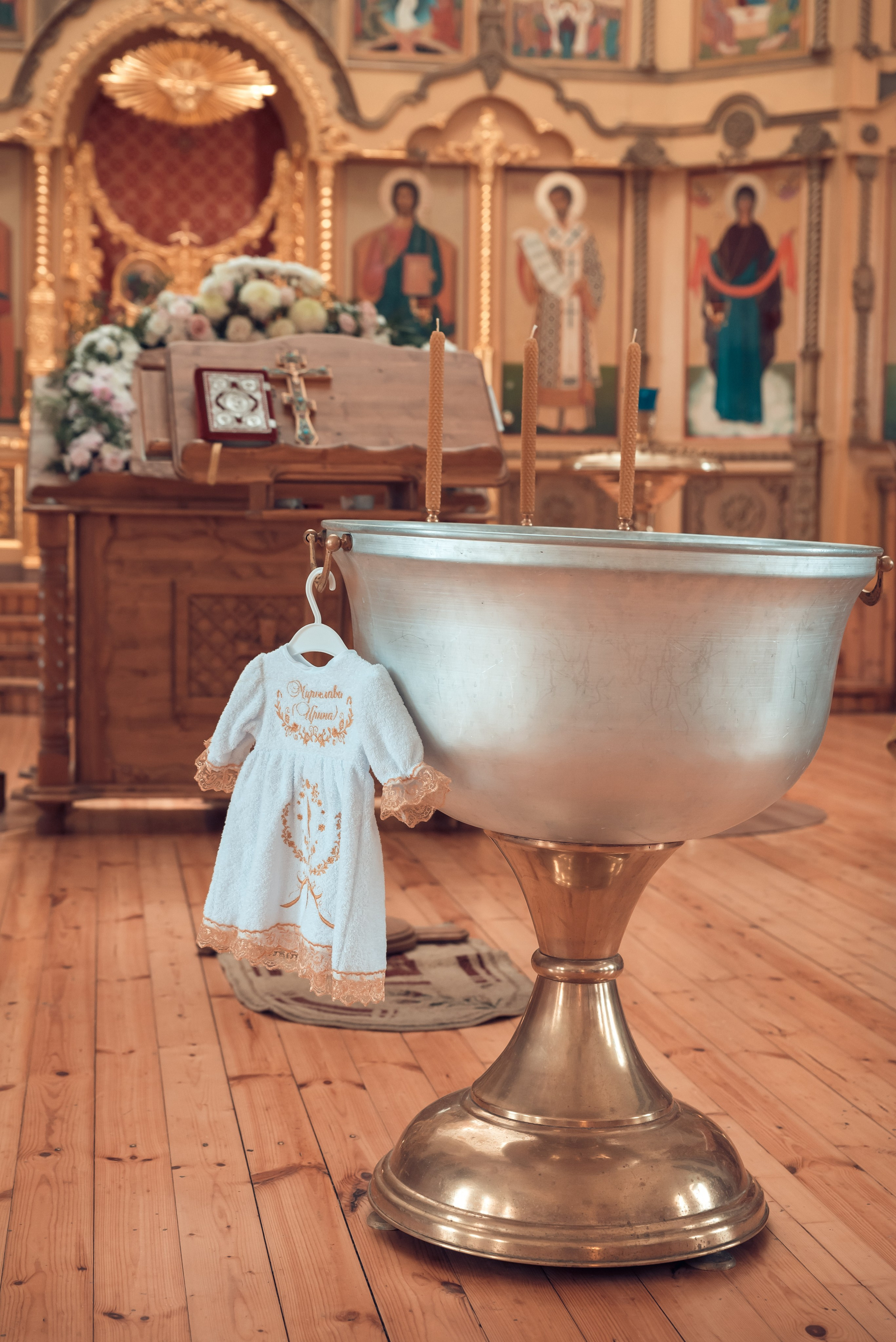 Фотограф в храме. Дарья Нетреба Фотограф на Крещение, Венчание Псков и область