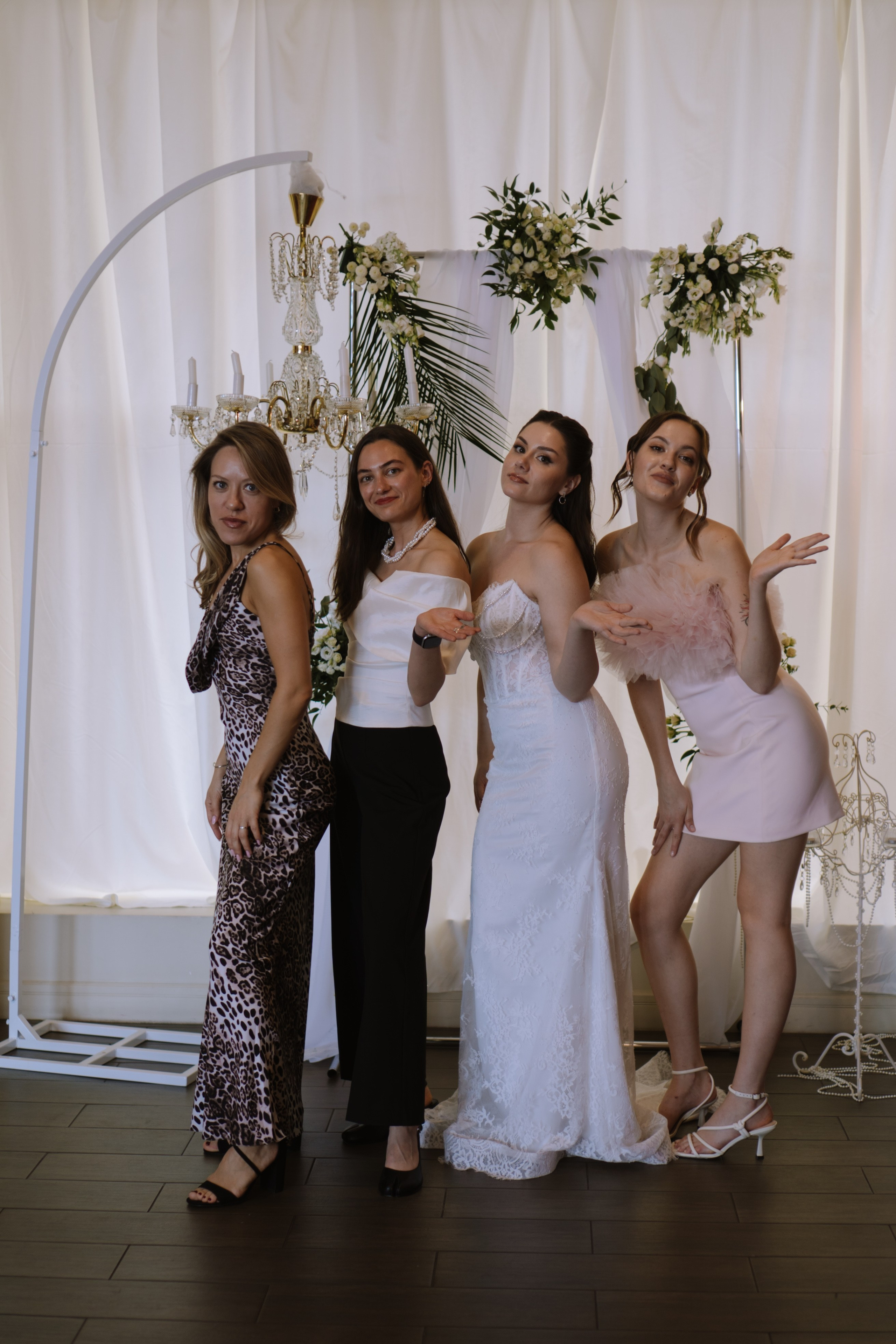 СВАДЕБНЫЙ БАНКЕТ НА ВЛАДИМИРСКОЙ В САНКТ-ПЕТЕРБУРГЕ (КАМЕРНАЯ СВАДЬБА). Профессиональный фотограф, Санкт-Петербург — Виктория Богомолова