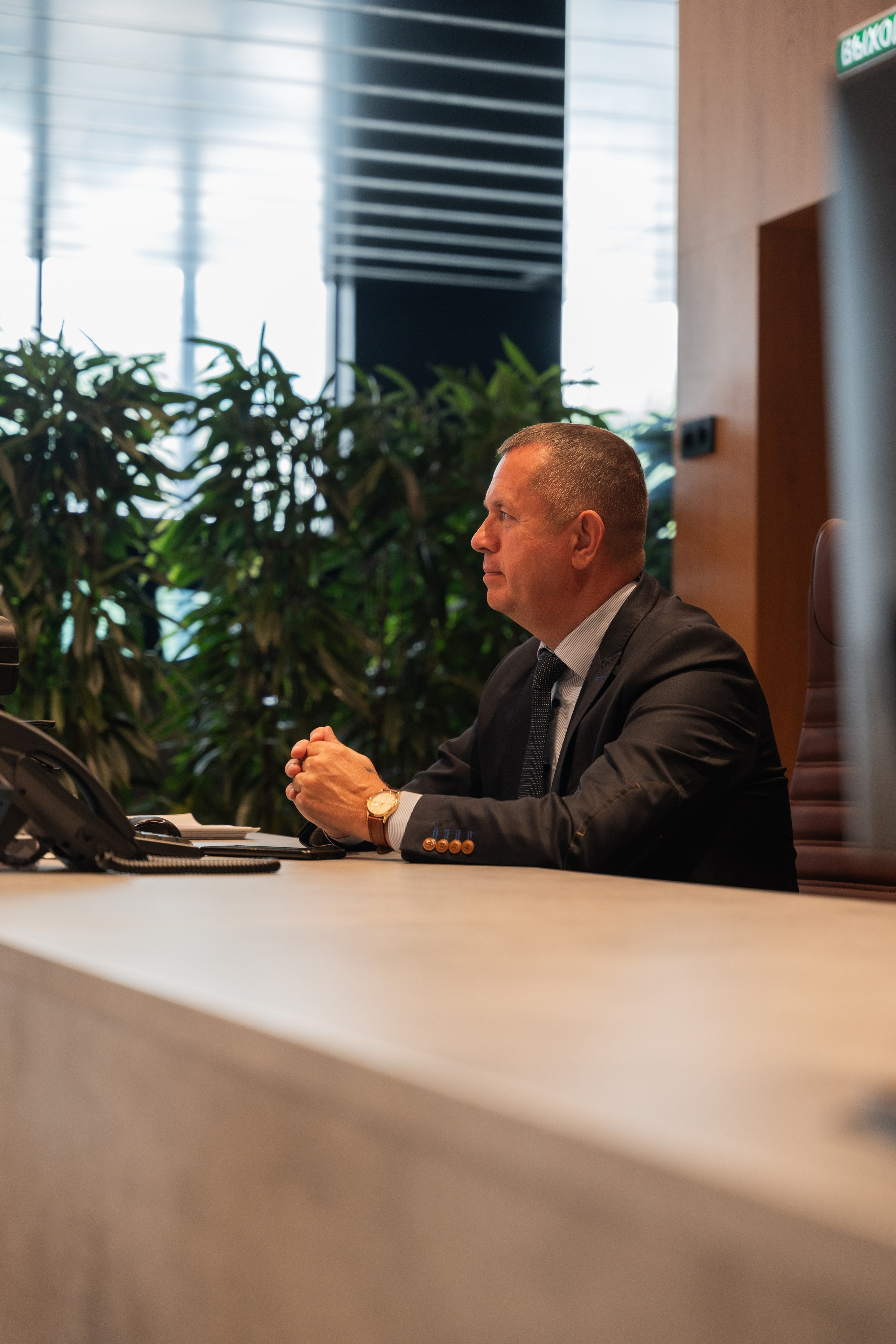 Интерьерная фотосъемка автосалона Elrus в Краснодаре. Zeekr, LiXiang Профессиональная фотосъемка интерьера премиум-автосалона в Краснодаре. Шедевры для Вас! Фотограф и Видеограф в Краснодаре Пахиев Руслан