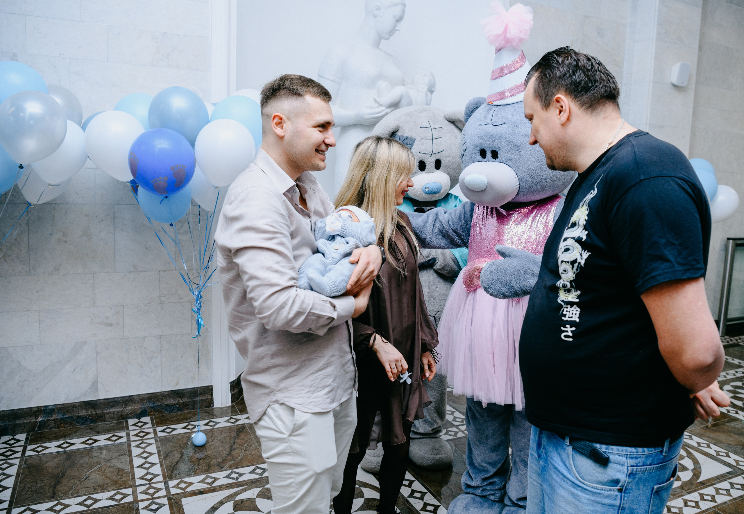 Выписка Владимира. Снегиревка. Фотограф на выписку из роддома в Москве и МО