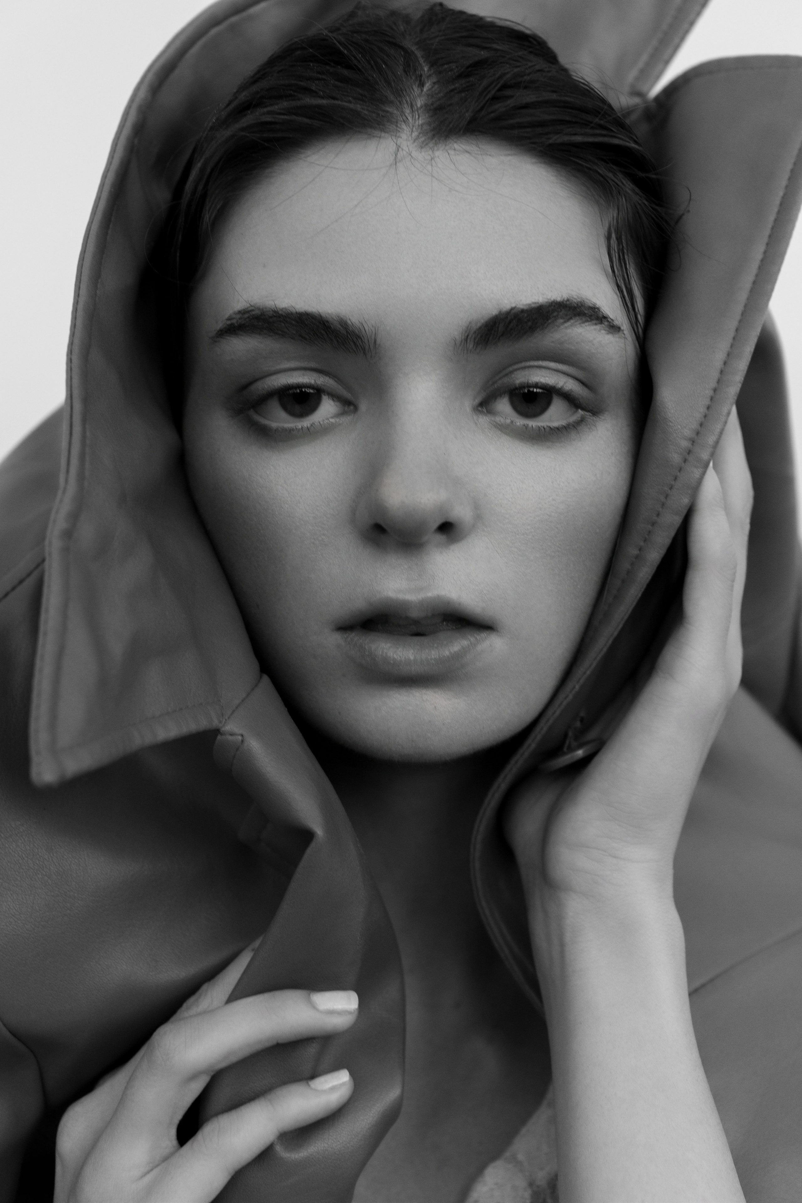 Olivia. Axis model management