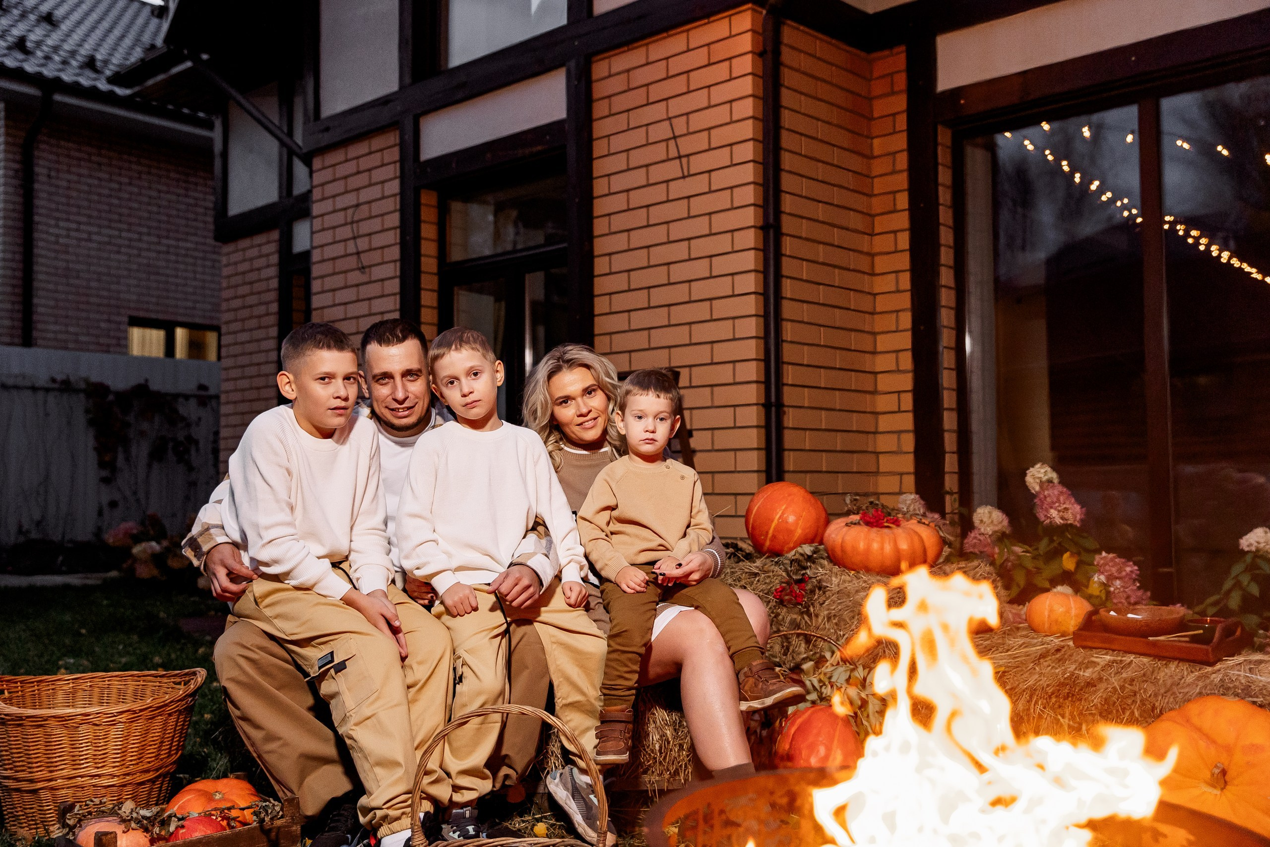 Эдуард и Дарья с сыновьями. Свадебный и семейный фотограф в Челябинске Юлия Ишимова