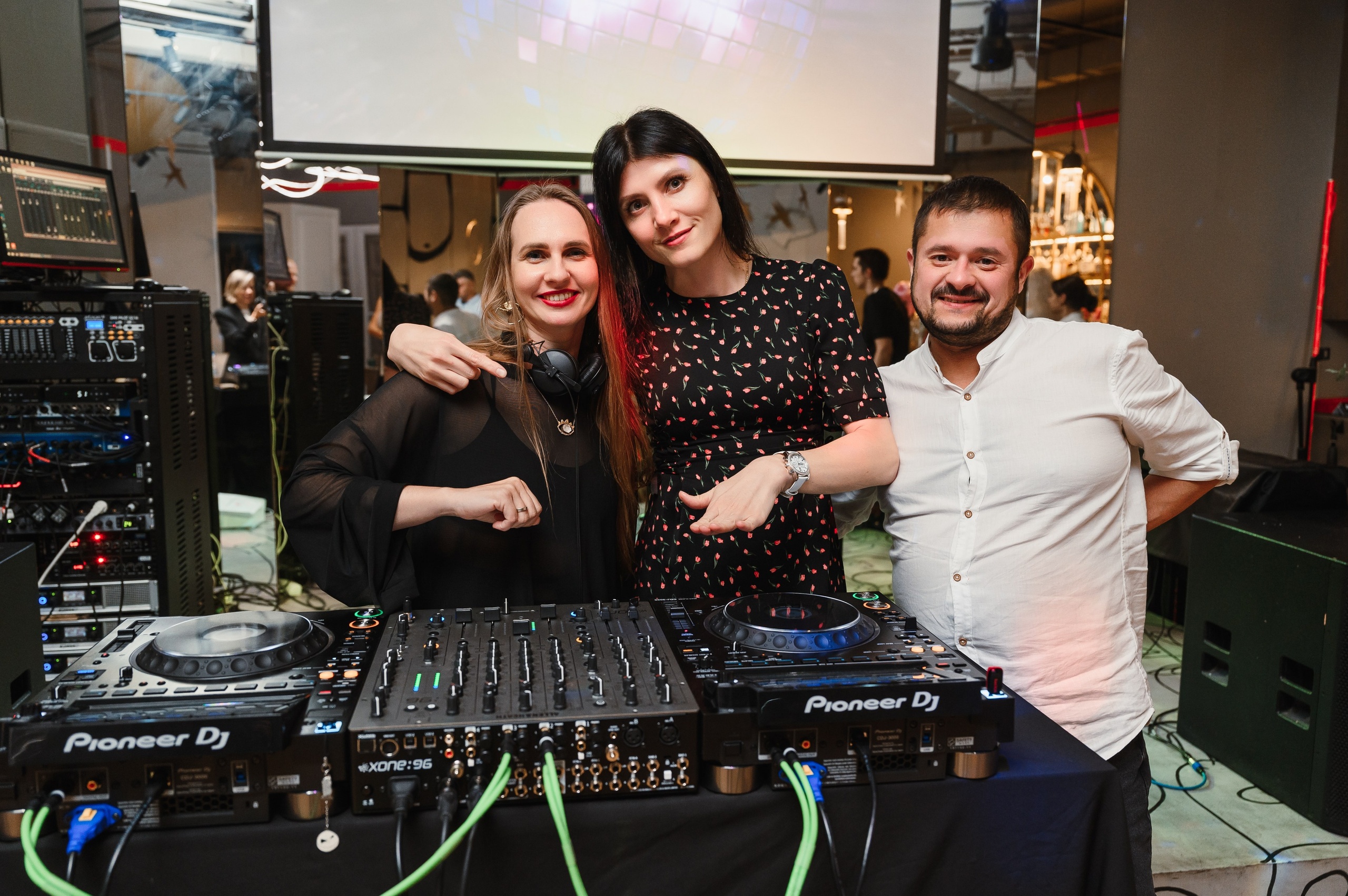 День рождения в формате выступления. Wedding and family photographer USA