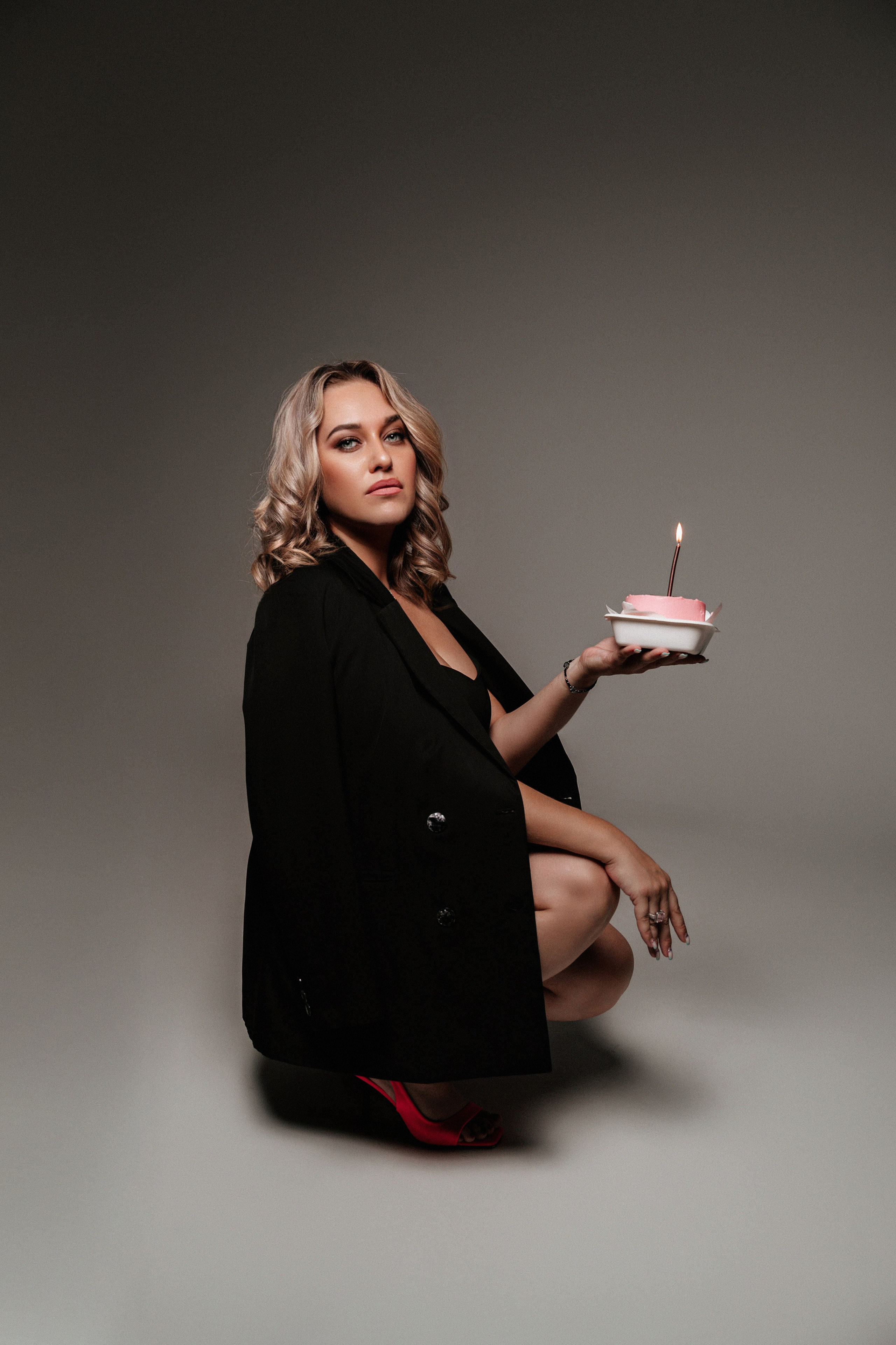 Фотосессия на циклораме. Свадебный фотограф в новокузнецке