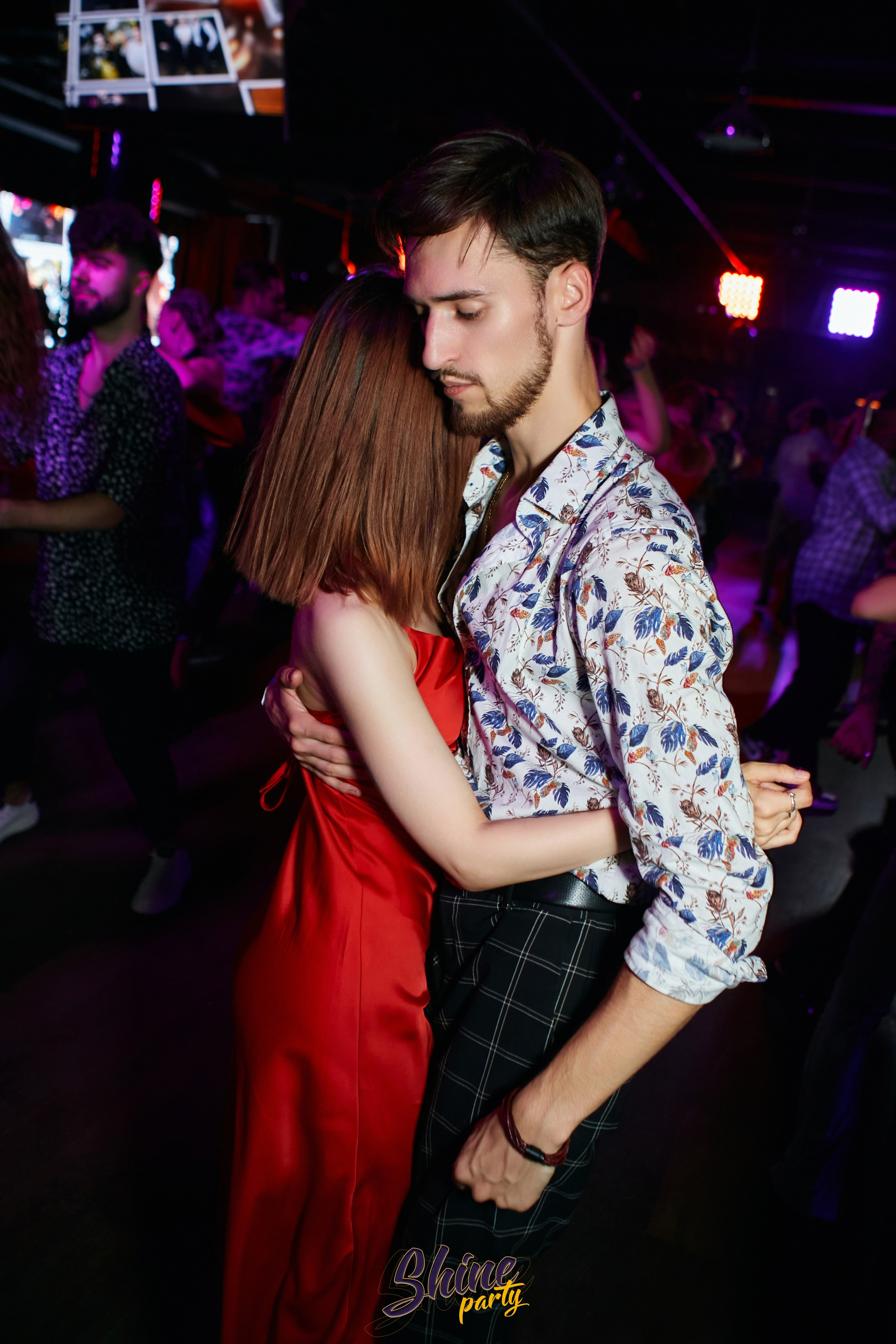 Shine party bachata. Свадебный фотограф