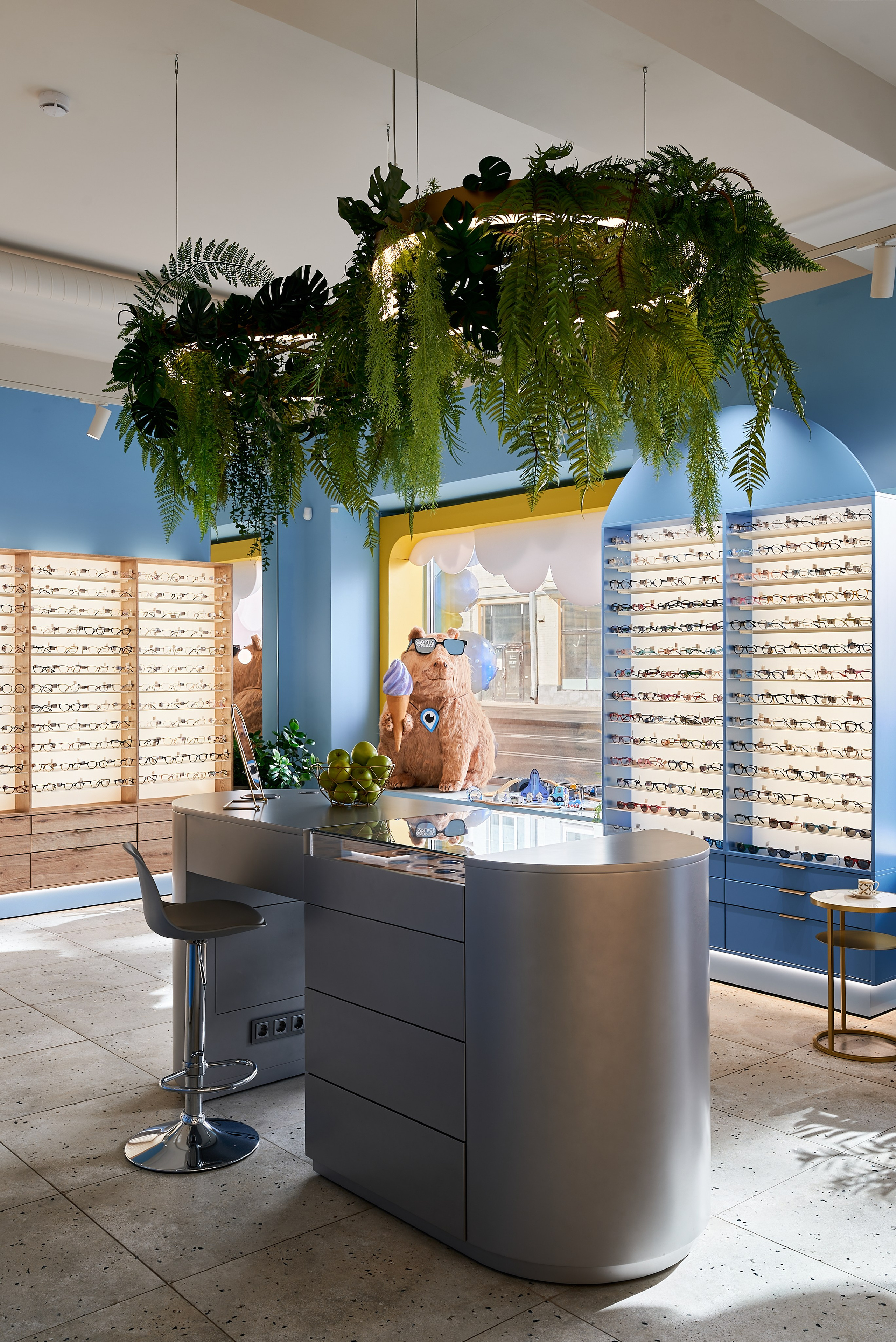 Небесно-голубой и капибара: оптика в Москве (Публикация My Decor). Бояршинов Антон Интерьерный фотограф/видеограф Москва