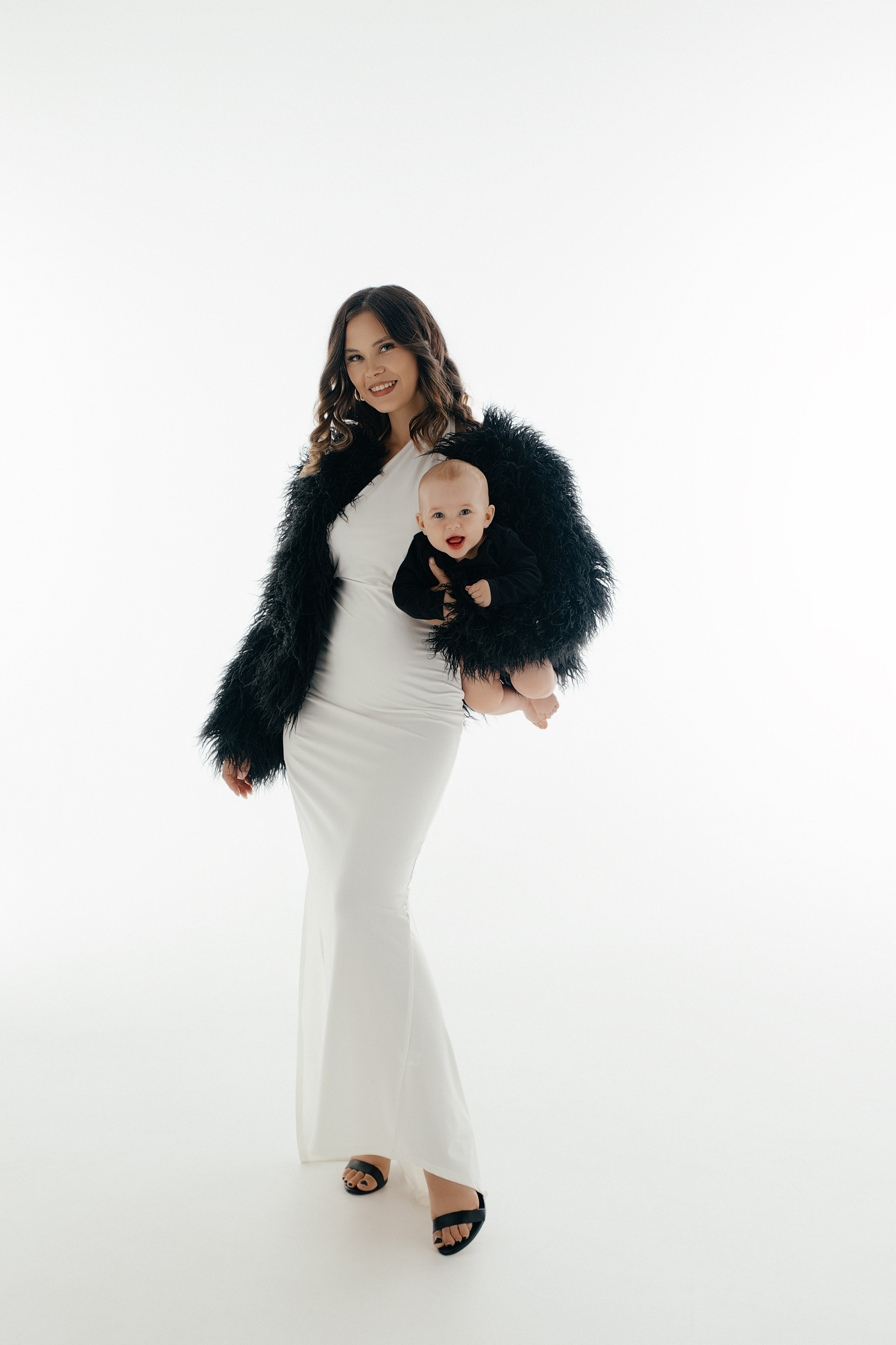 платье до 48 р-ра, шуба до 50 р-ра