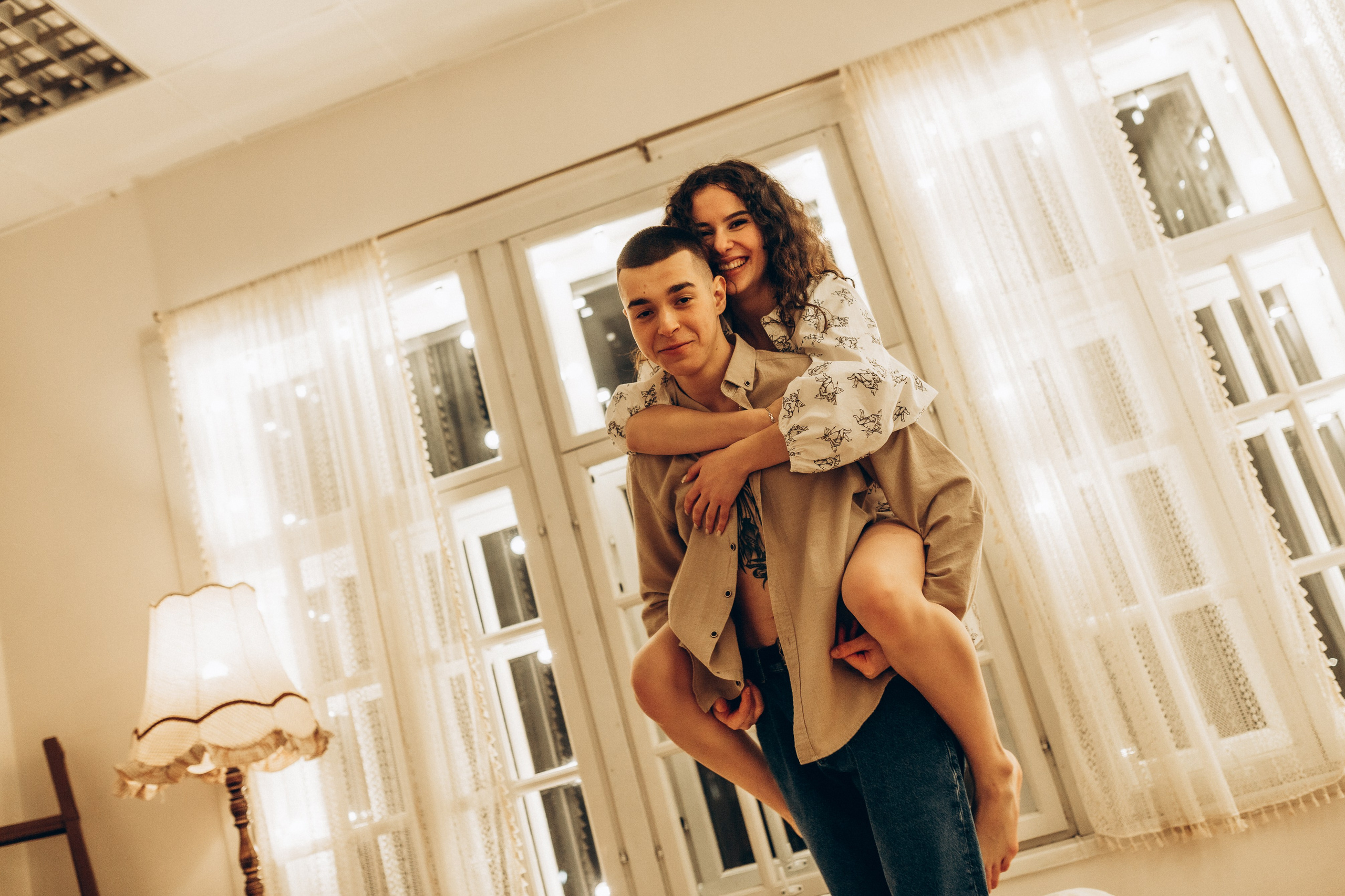 LoveStory Никита и Лиза в студии. Фотограф Санкт-Петербург Князева Елизавета
