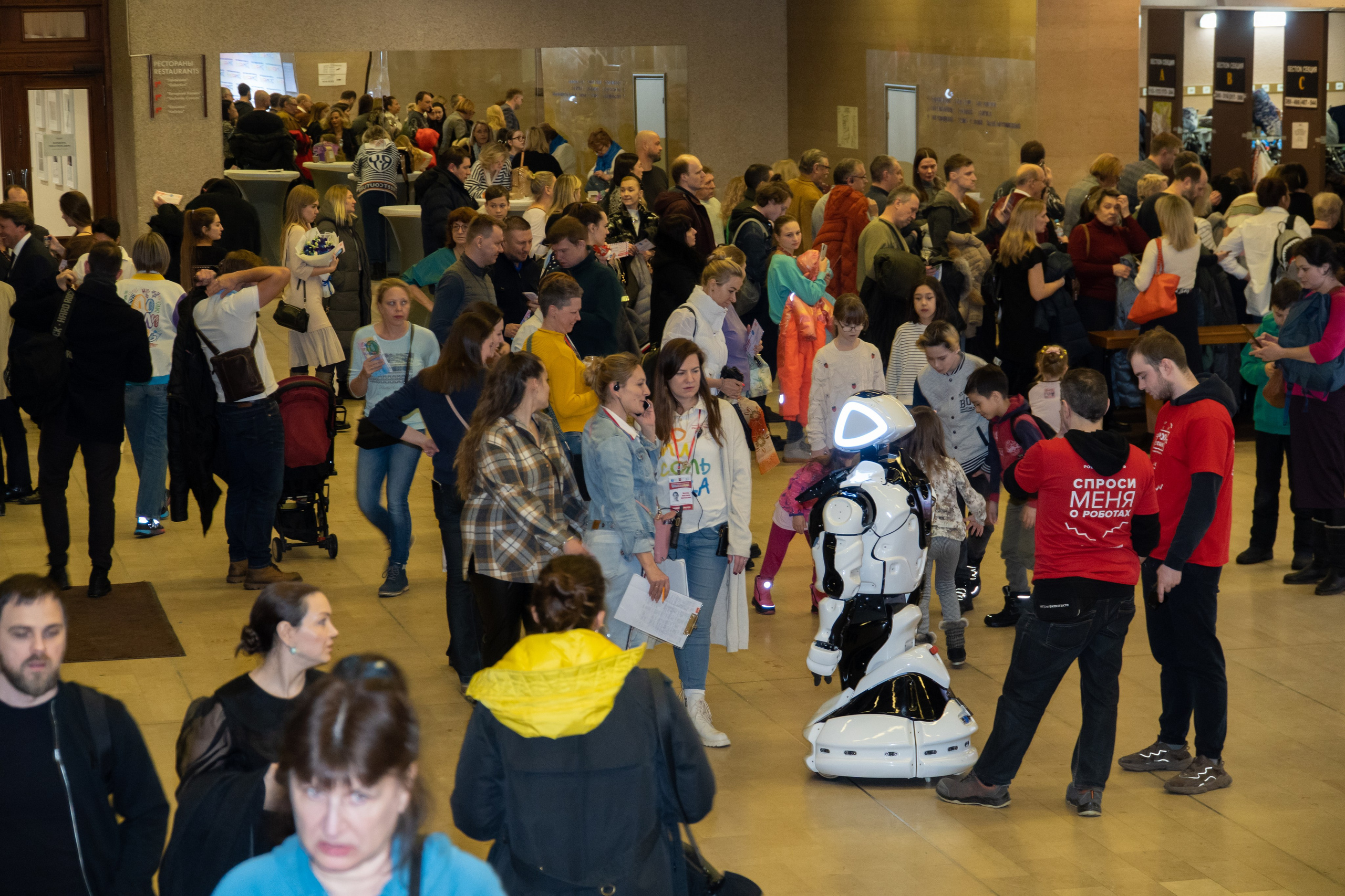 Съёмка концерта для Домисольки, большой концертный зал Космос. «Студия DRONAVT`s» — видеосъёмка и фотография г. Москва