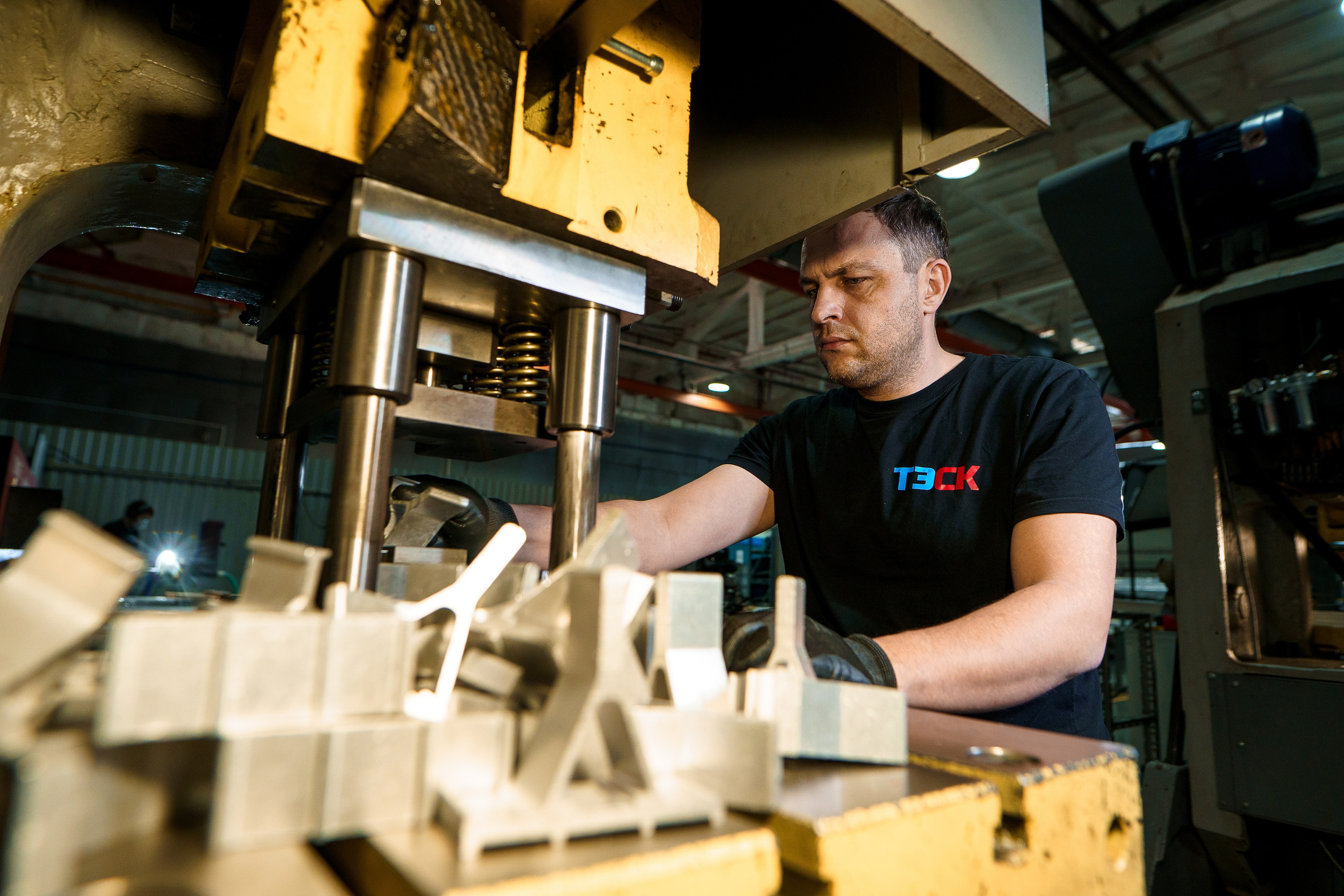 КОММЕРЦИЯ. Никита Аничкин фото и видео оператор из России