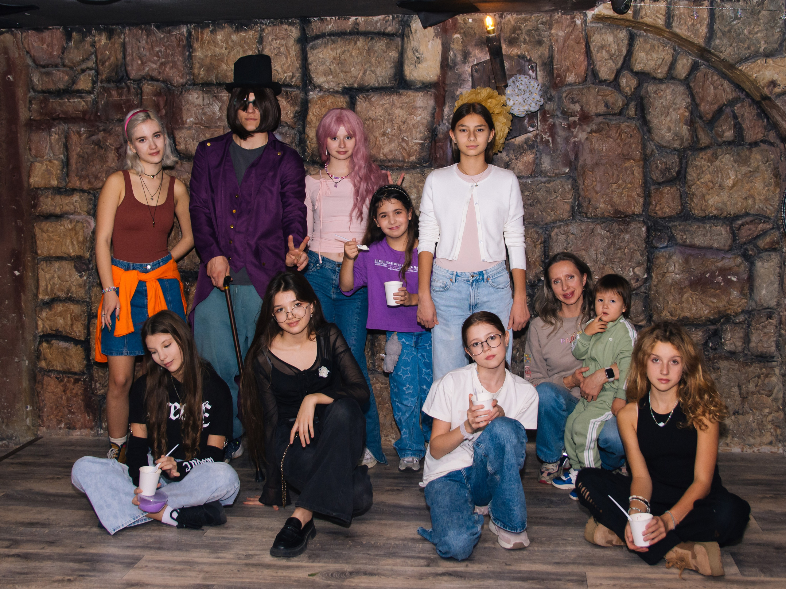 Квесты и праздники в Нелогике. Фотограф в Москве. Индивидуальные и парные съёмки, мероприятия, промо-съёмки для артистов