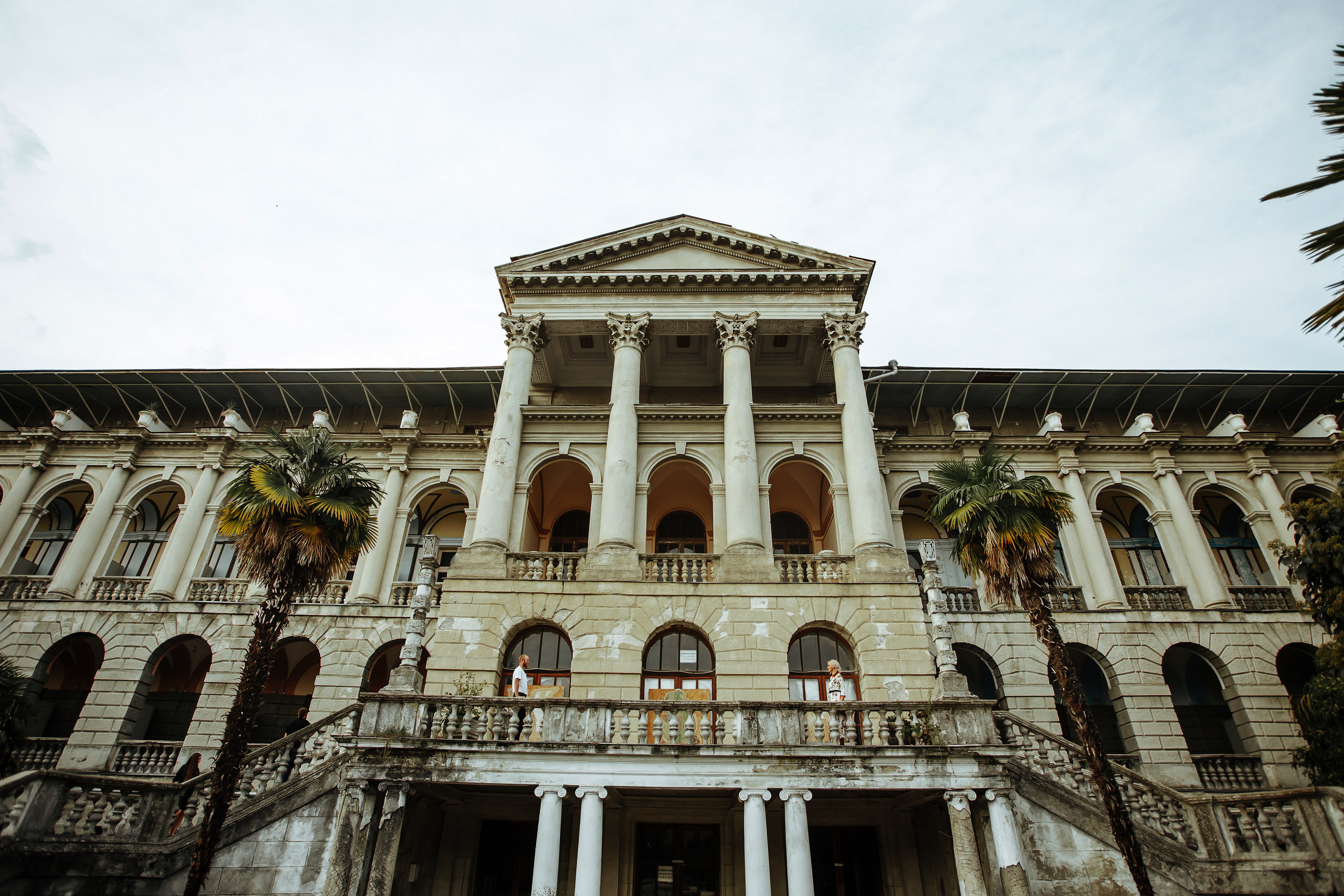 Санаторий Орджоникидзе. Милана Довгаль - семейный фотограф и видеограф  в Адлере и Сочи