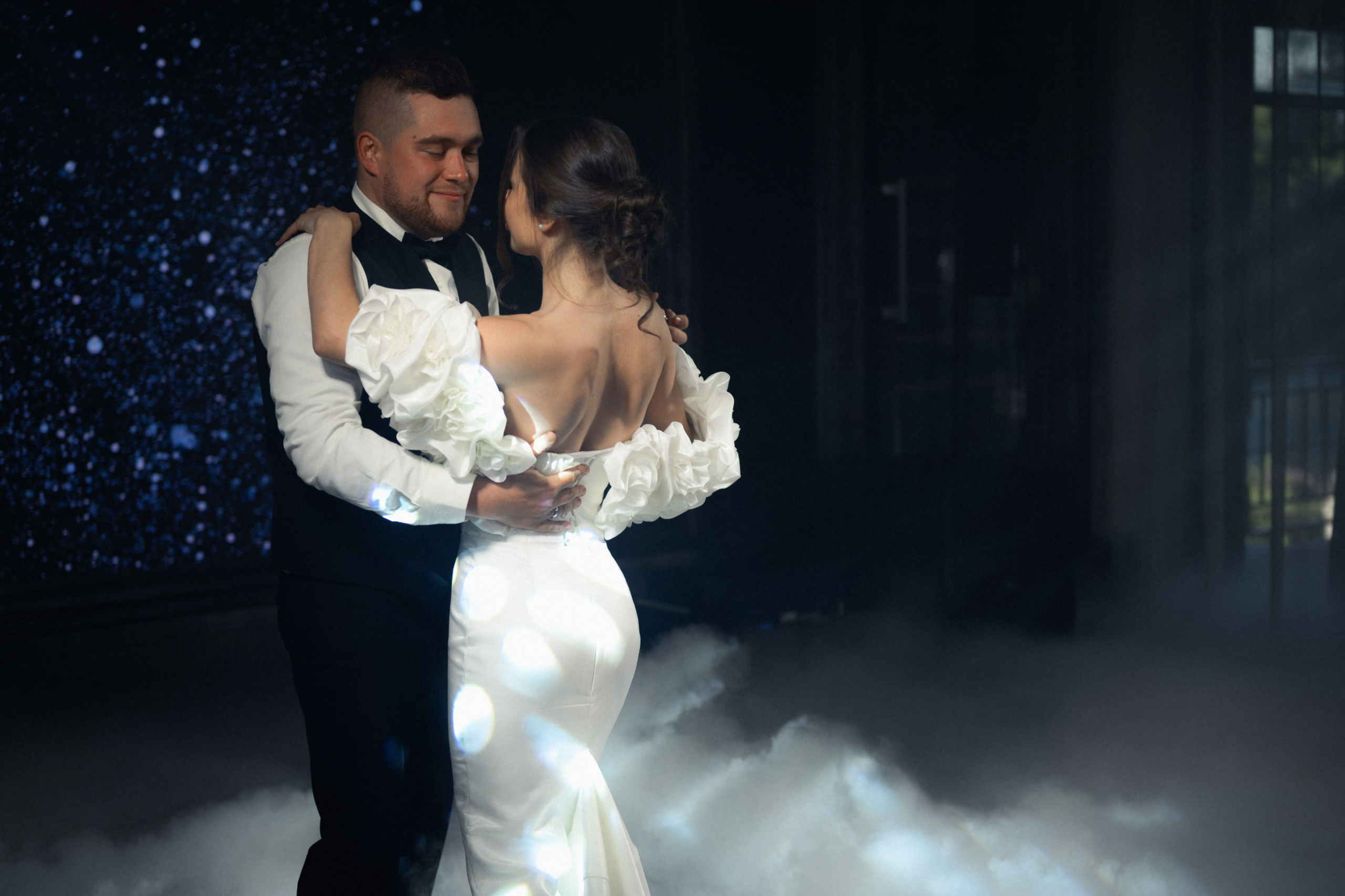 Мария и Никита. Бунгало в Москве.Аренда Бунгало в Мск