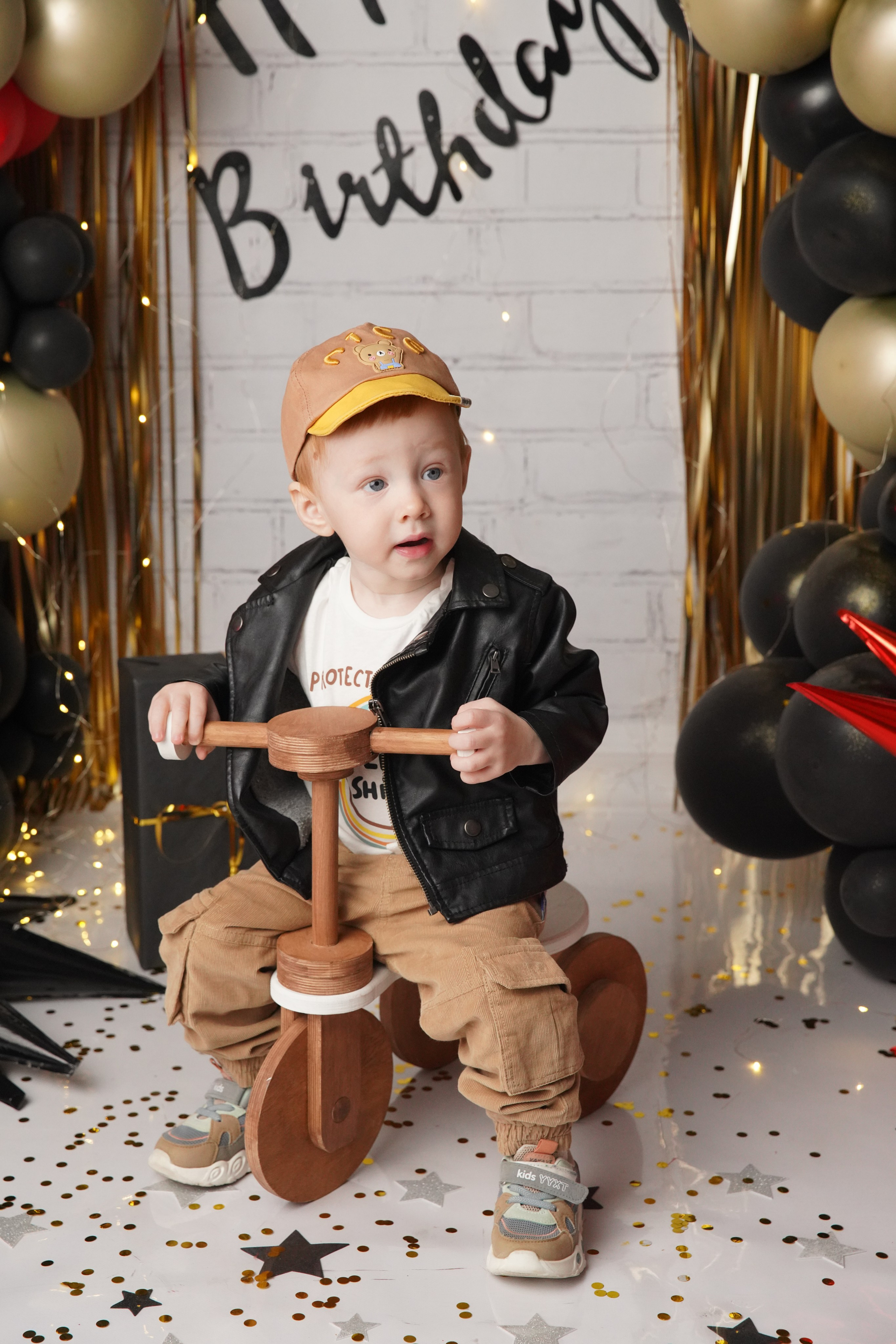 Машинка. Фотограф новорожденных. Семейный и детский фотограф в городе Сургуте