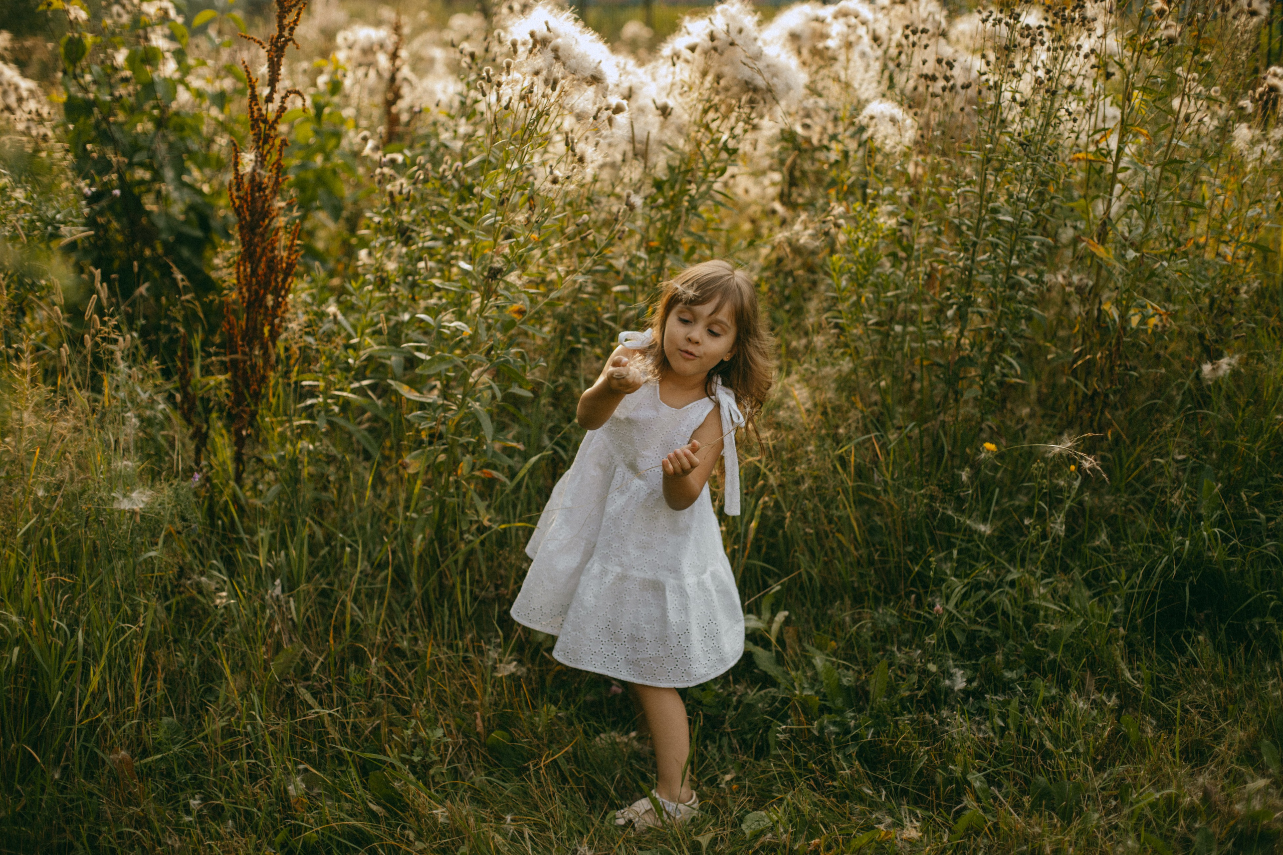 Эмма и Влада на летней прогулке с мамой. Фотограф Наталья Кургина Слюдянка Иркутск