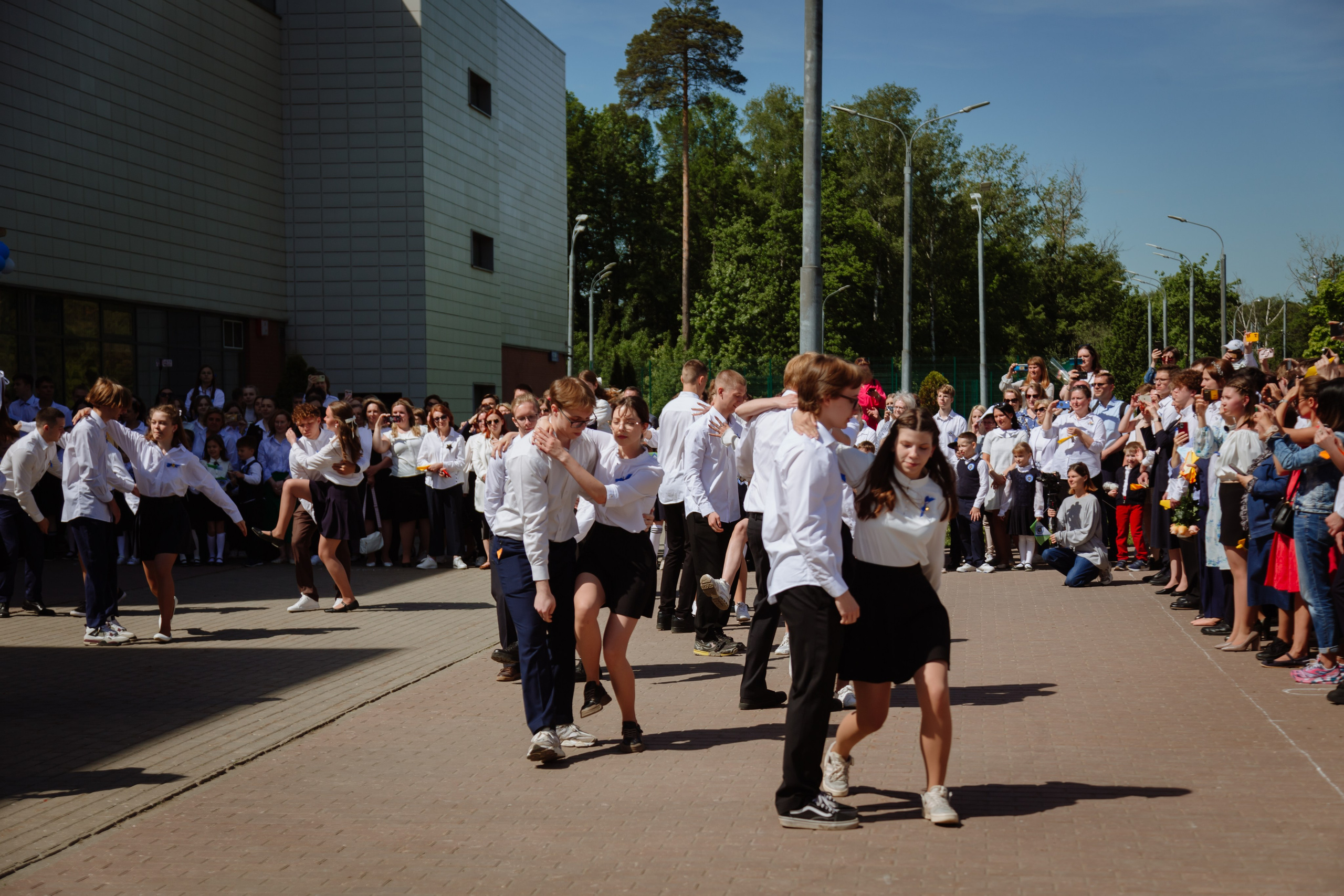 Последний звонок 2024 (2 часа фотосъемки). Профессиональный фотограф Надежда Антонова
