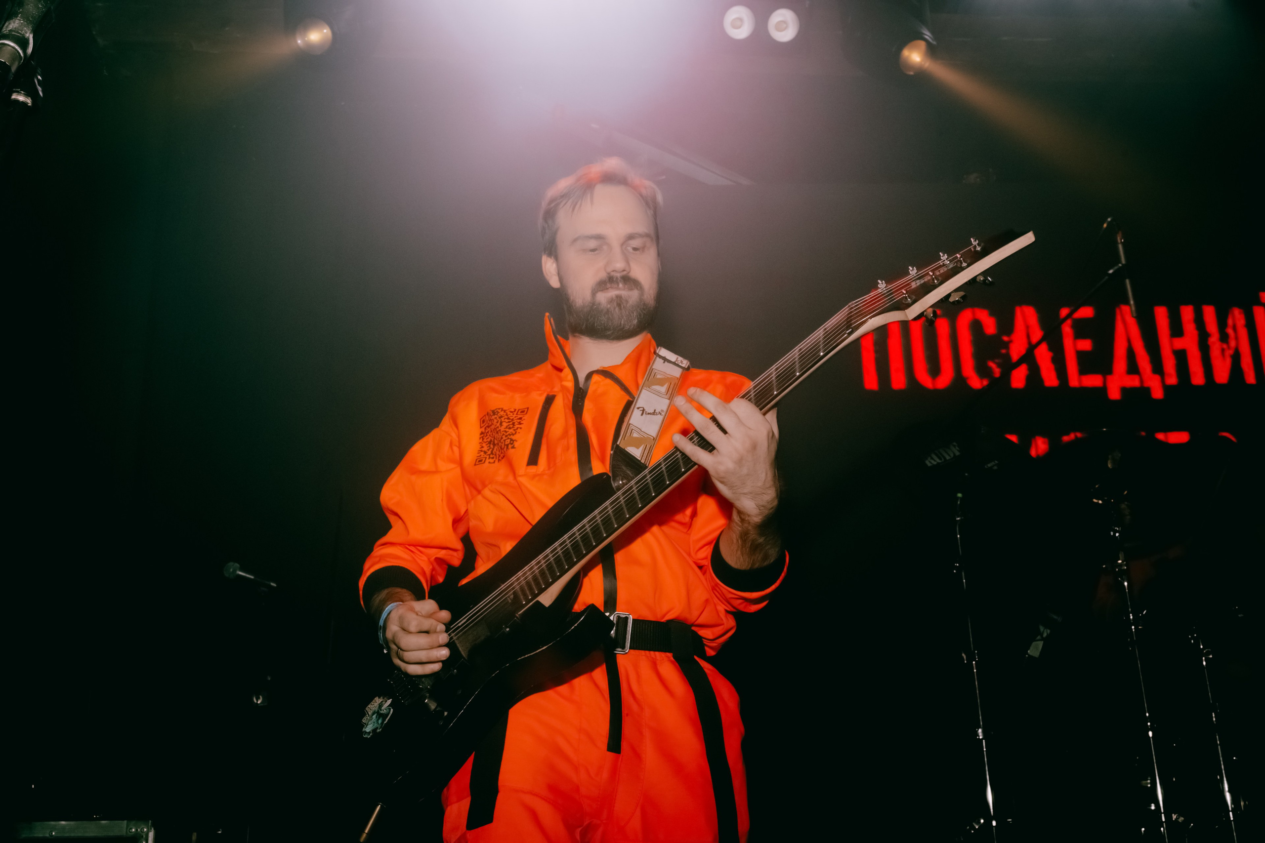 ПОСЛЕДНИЙ ПИОНЕР. Фотограф Елена Богачева (lenalena_na_na_na)