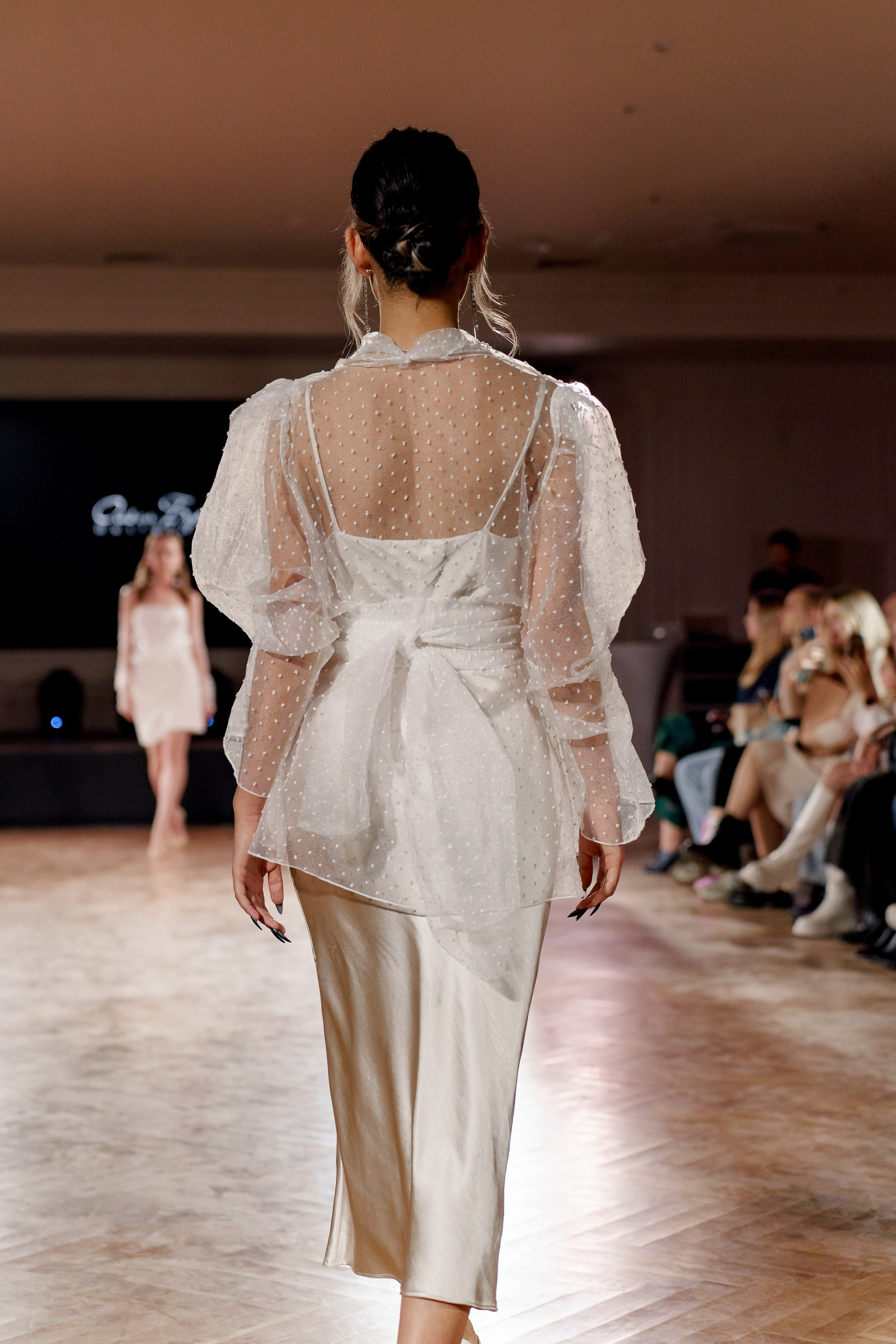 Выставка свадебных специалистов «Свадьба на 1000%». Свадебный фотограф в Санкт-Петербурге