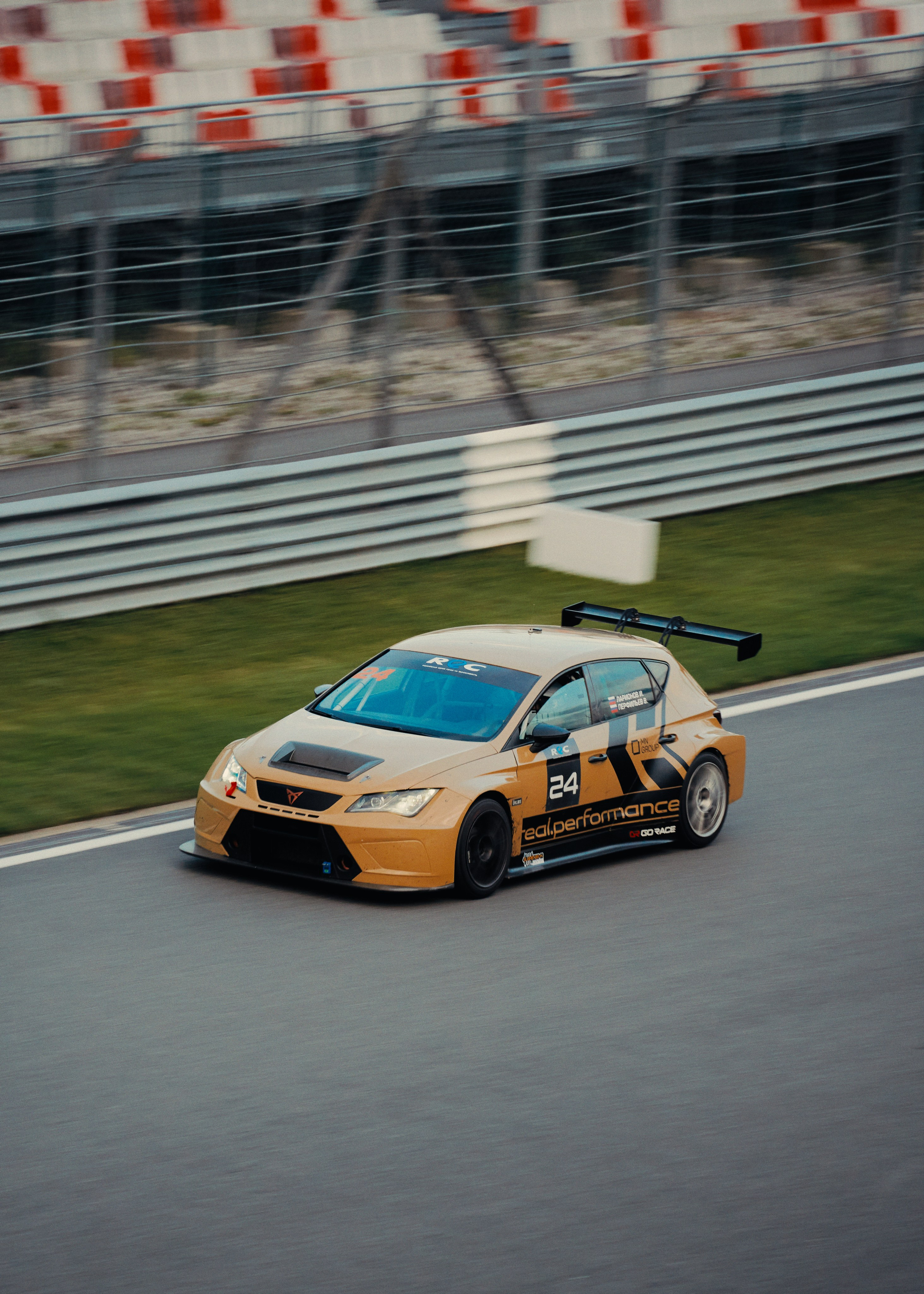 REC 2025. Автомобильный и коммерческий фотограф Москва