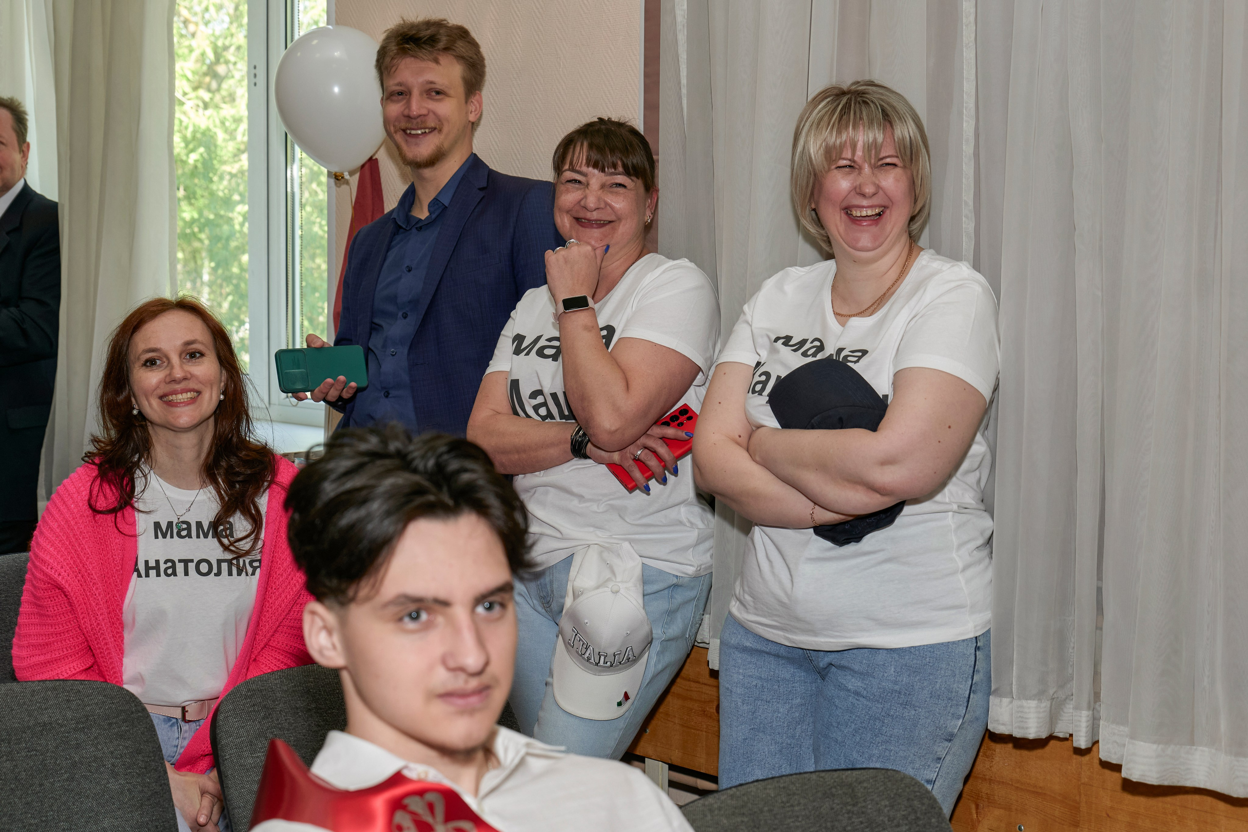 Последний звонок школа 1413. Детский и семейный фотограф г. Москва Оксана Катаджи