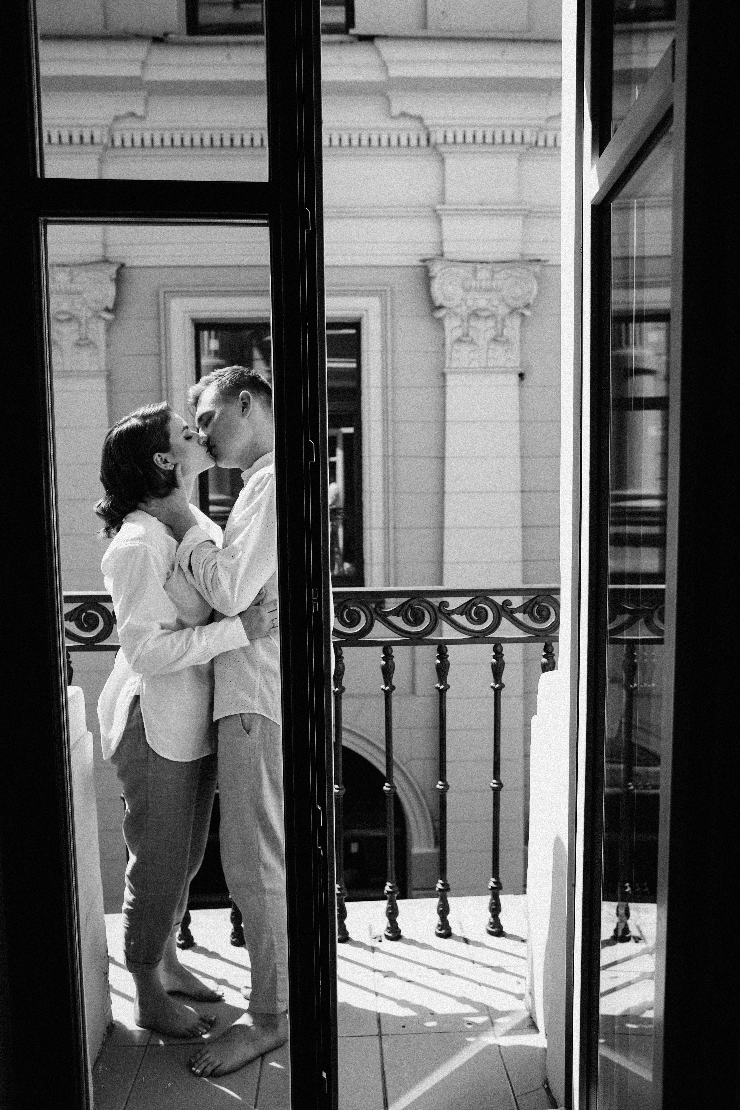 Двое. Говорим о Вас