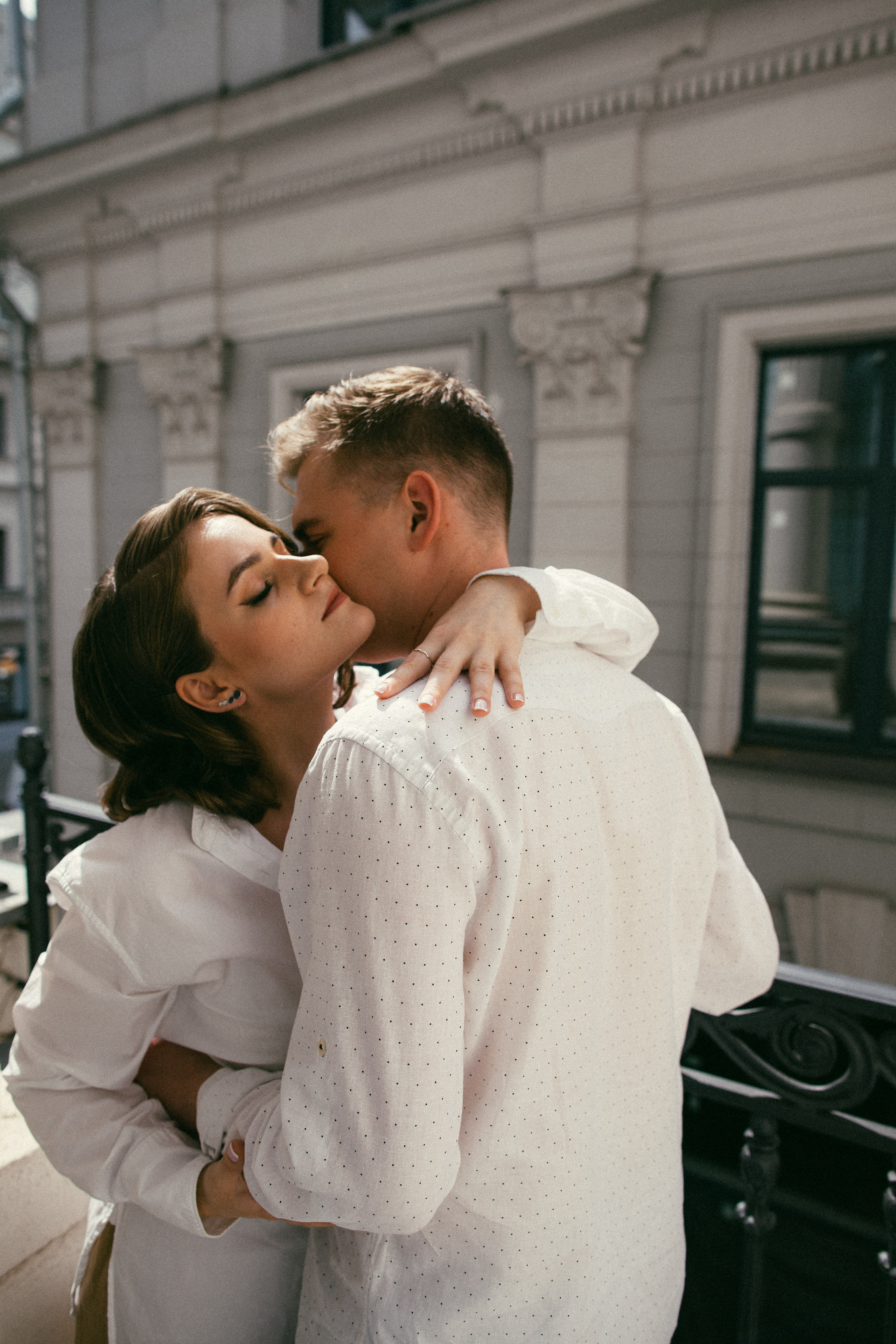 Двое. Говорим о Вас