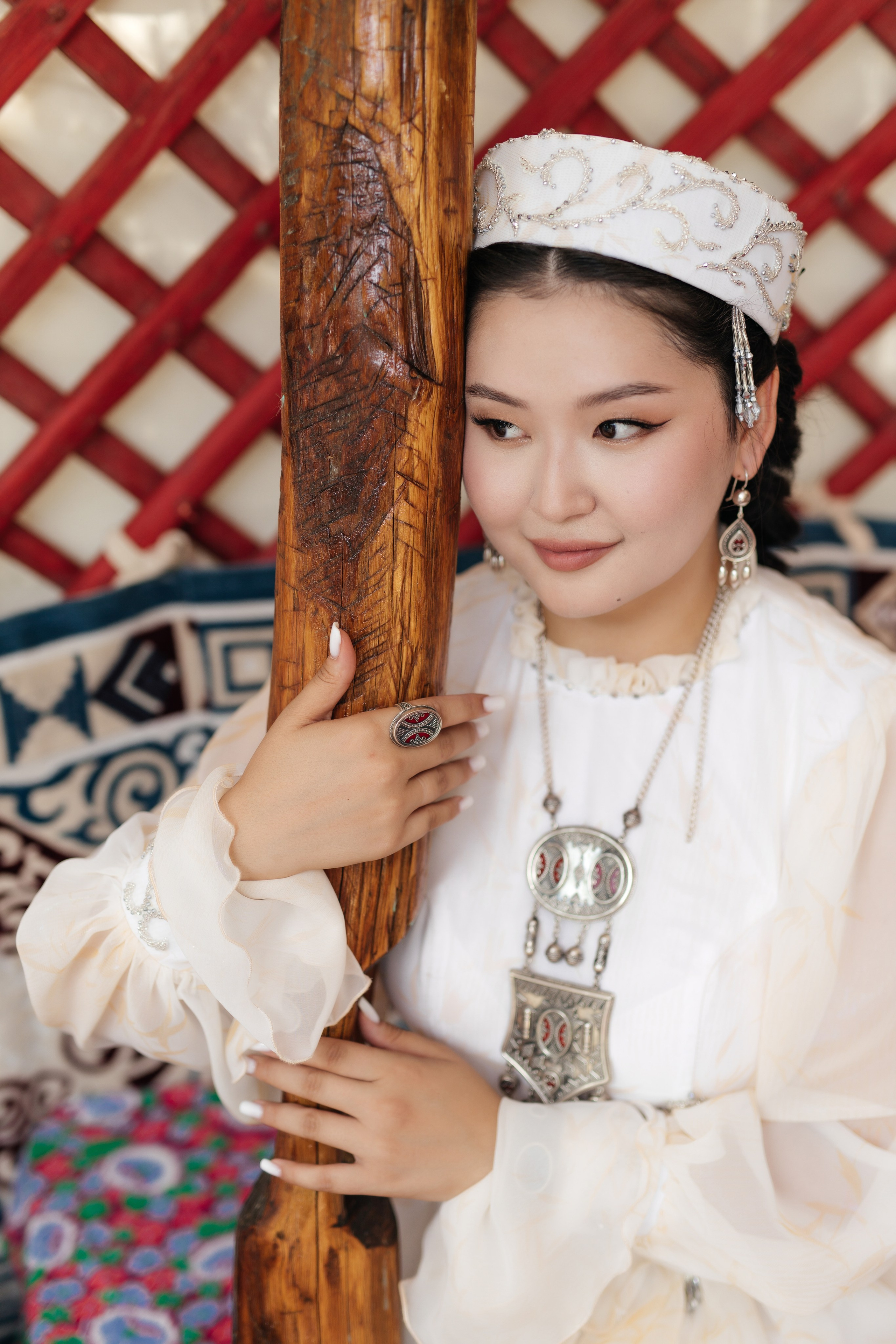 Aynur — syrğa salu. Wedding and Love story Photographer