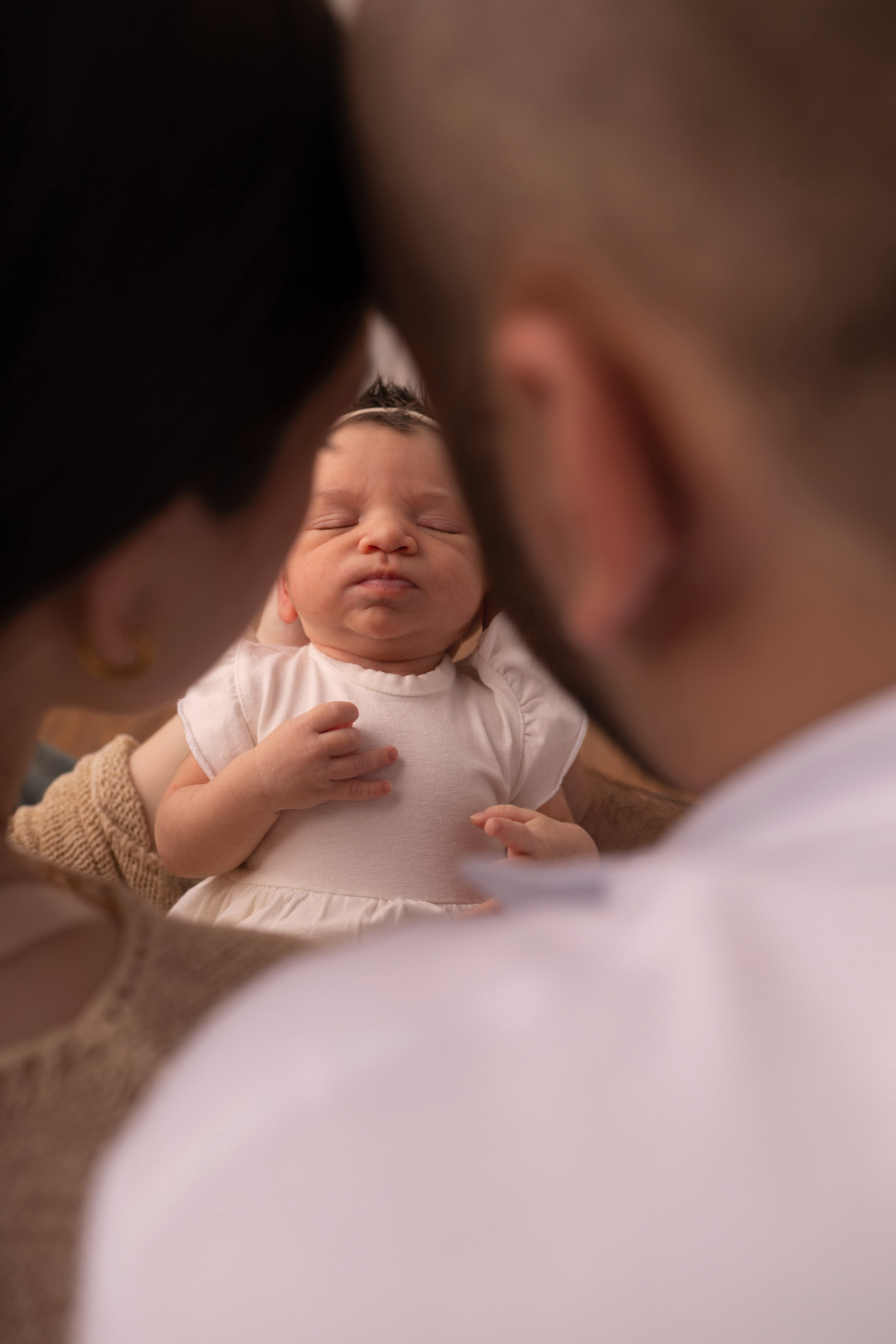 Newborn съемка в стиле Лайф. Фотограф новорожденных малышей в Омске и Омской области Эльвира Камаева