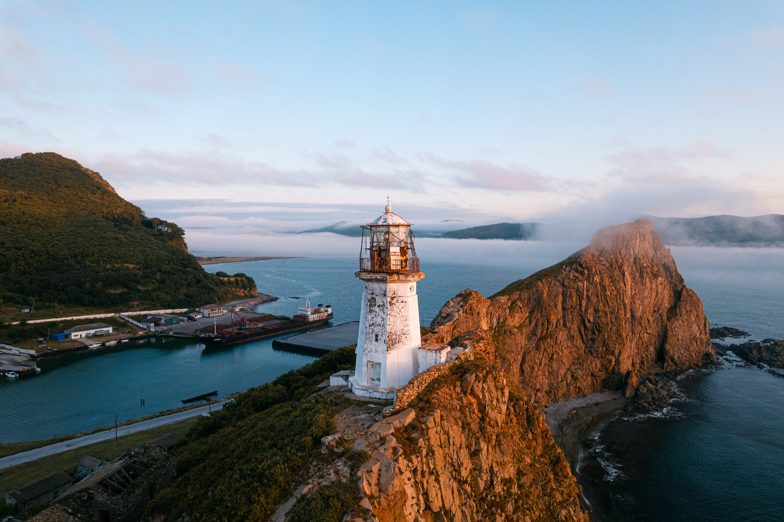 Рудная Пристань. Иван Зайцев (IZIART) — создание культурного кода через фото и видео