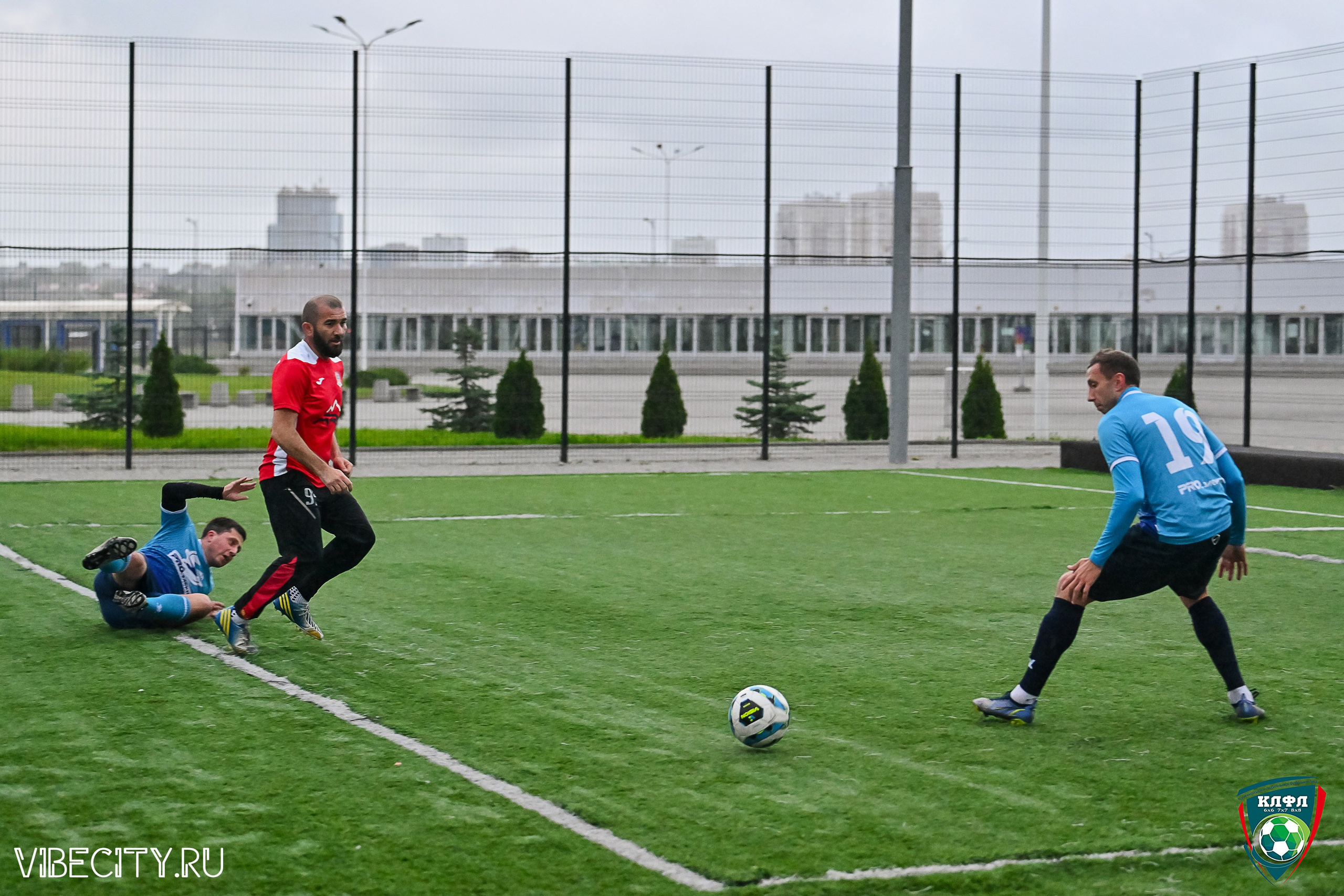 ФИНАЛЬНЫЕ МАТЧИ ПЛЕЙ-ОФФ XXl ЛЕТНЕГО КУБКА КАЛИНИНГРАДСКОЙ ЛФЛ. VIBECITY.RU Вайб Сити Ру Фоторепортажи Фотоотчеты Калининград