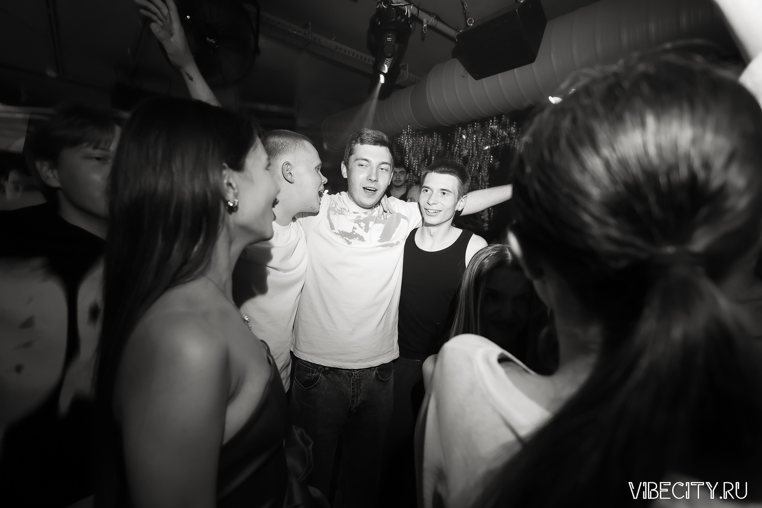 DOUBLE U. VIBECITY.RU Вайб Сити Ру Фоторепортажи Фотоотчеты Калининград