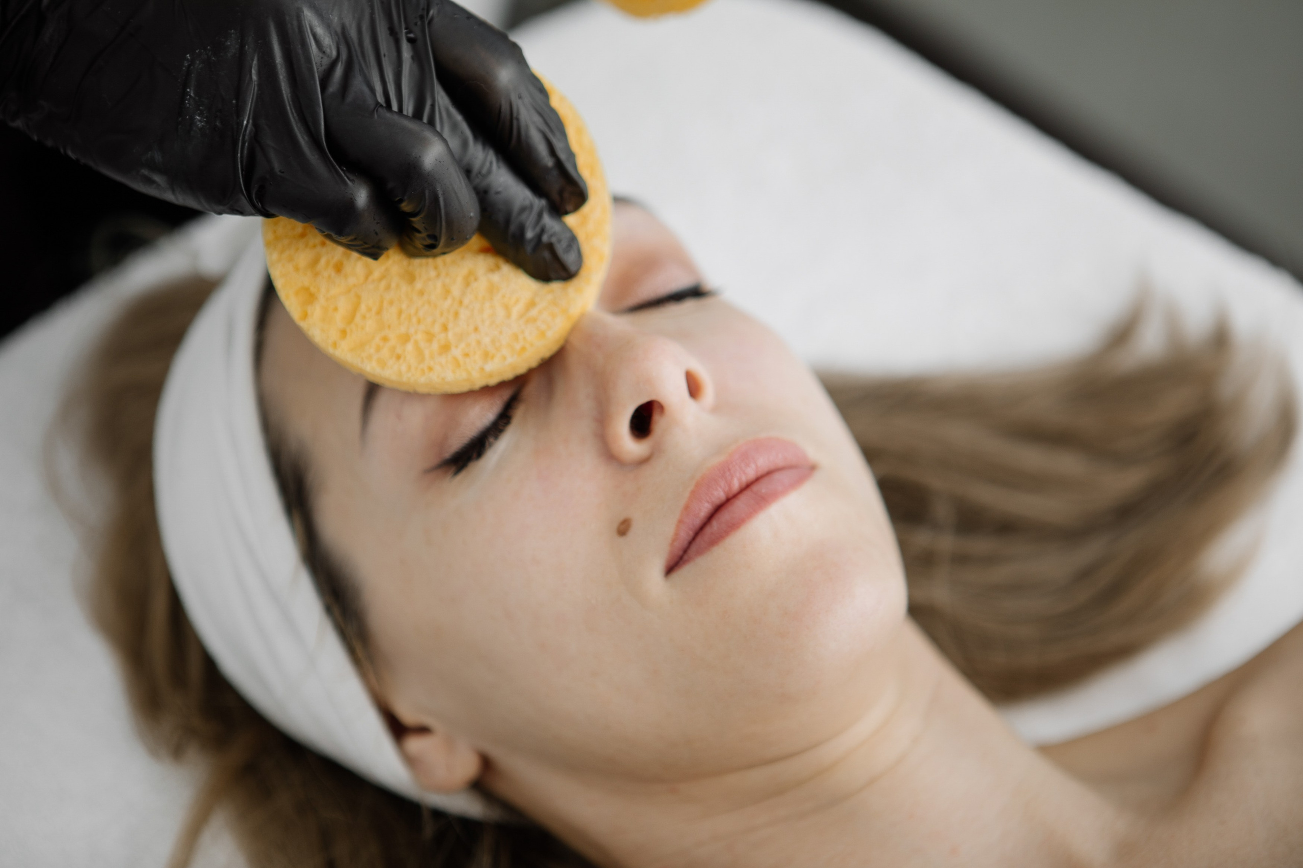 Косметолог Алёна. Фотограф Губкинского