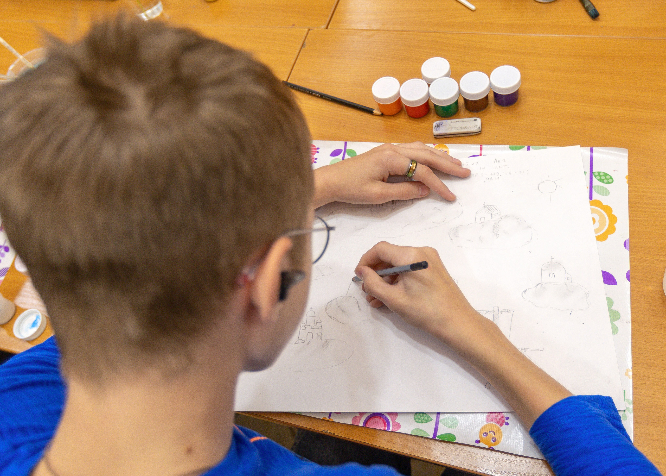 Рисование в Воскресной школе при Храме Живоначальной Троицы. Выпускные альбомы и школьный фотограф в Подольске, Троицке, Щербинке, Москве и Московской области