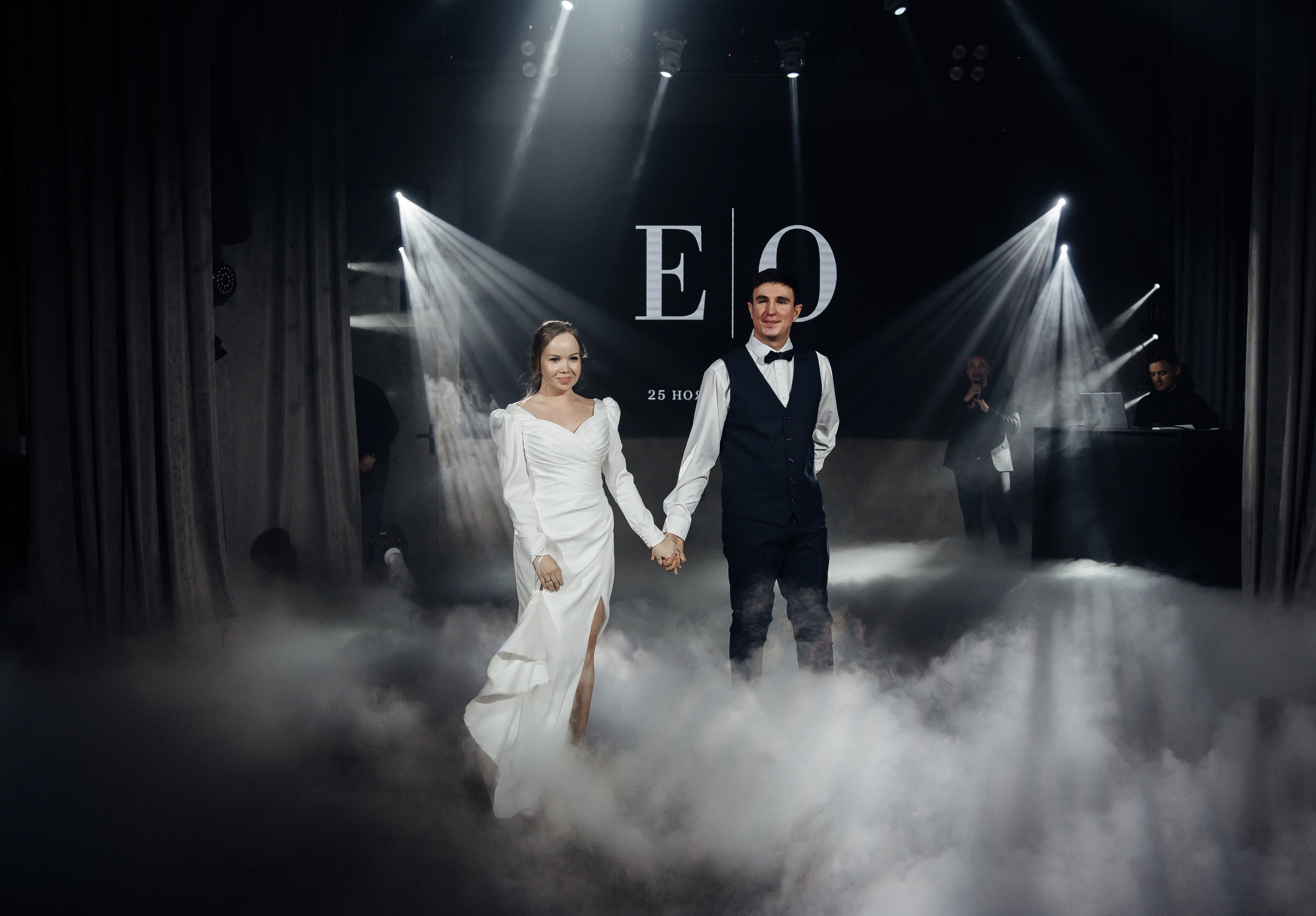 свадебная церемония красноярск, свадьба красноярск, координатор красноярск, свадебная арка красноярск, обмен кольцами, свадьба красноярск, свадебный организатор красноярск, организатор красноярск, организатор свадьбы красноярск, свадьба под ключ красноярск, выездной регистратор красноярск, оформление свадьбы красноярск, утро невесты, утро невесты красноярск, невеста красноярск, сборы невесты, свадебный распорядитель, помощник на свадьбу, идеи для свадьбы, лавстори красноярск, букет невесты красноярск, образ невесты красноярск, костюм жениха красноярск, платье невесты красноярск, фотограф красноярск, свадебное платье красноярск, свадебный торт красноярск, ресторан красноярск, свадебный танец красноярск, свадебное агентство Инсайт, свадебное агентство Инсайт Красноярск, свадебное агентство Insight, свадебное агентство Insight Красноярск, свадьба в стиле игры престолов, свадьба в стиле игры престолов красноярск, зимняя свадьба, зимняяя свадьба красноярск, свадьба в белом замке красноярск, белый замок шамони, свадьба в шамони красноярск, свадебная церемония в замке