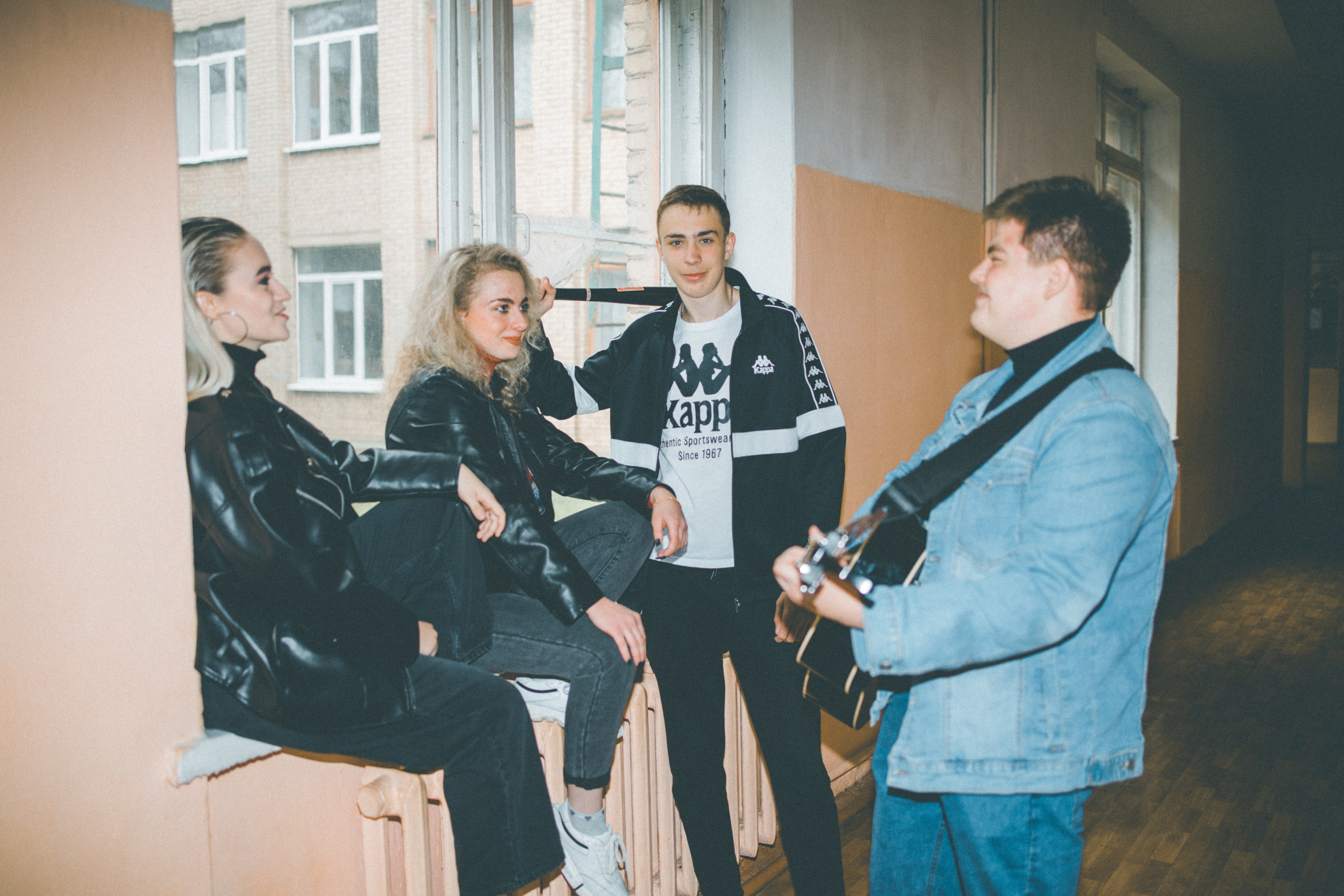 Фотосессия для выпускного альбома в стиле 90х. Москва. Выпускные альбомы в Серпухове