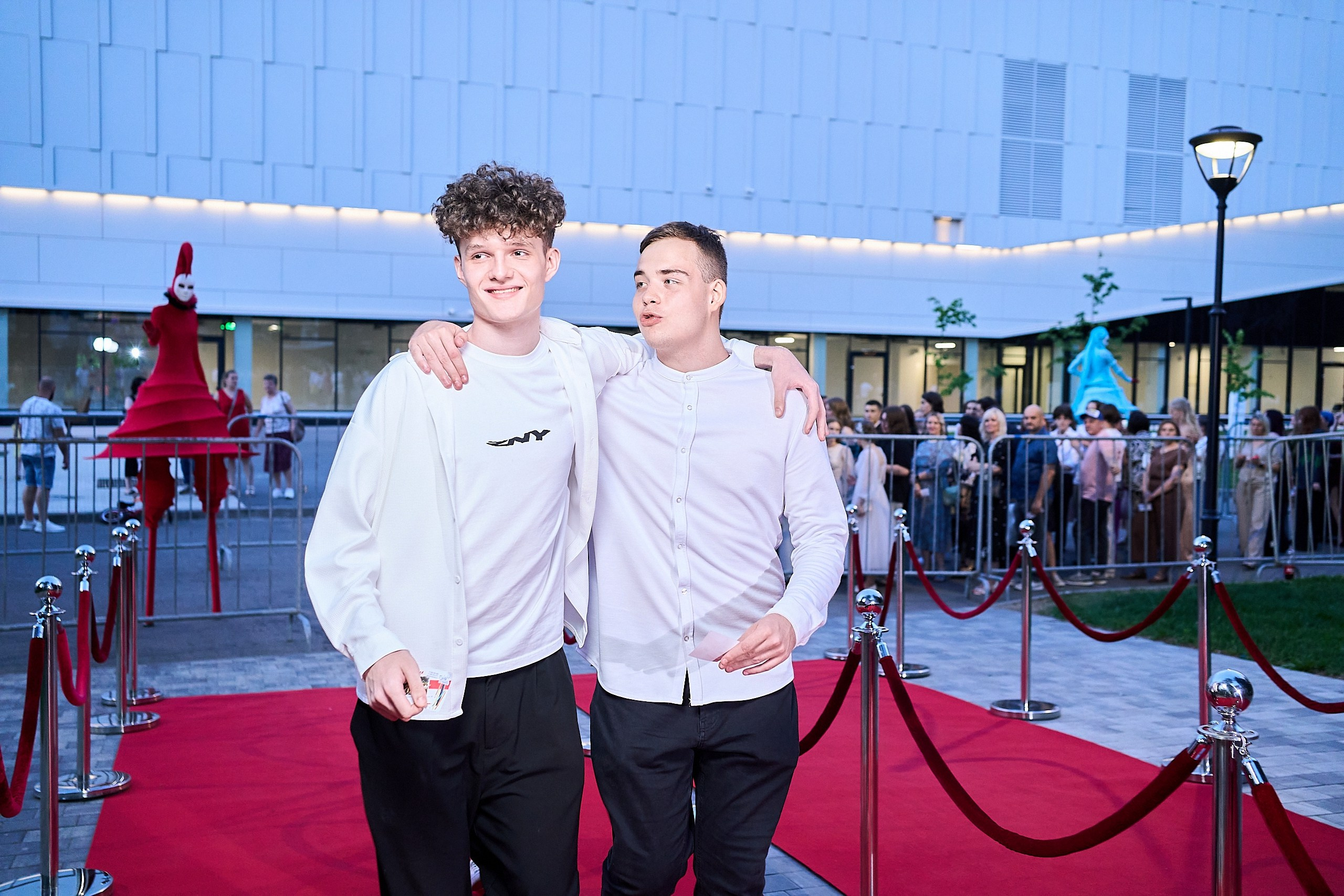 Выпускной 2024 концертный зал Академия ВТБ. Фотограф и Видеограф в Москве. Олег Корушев