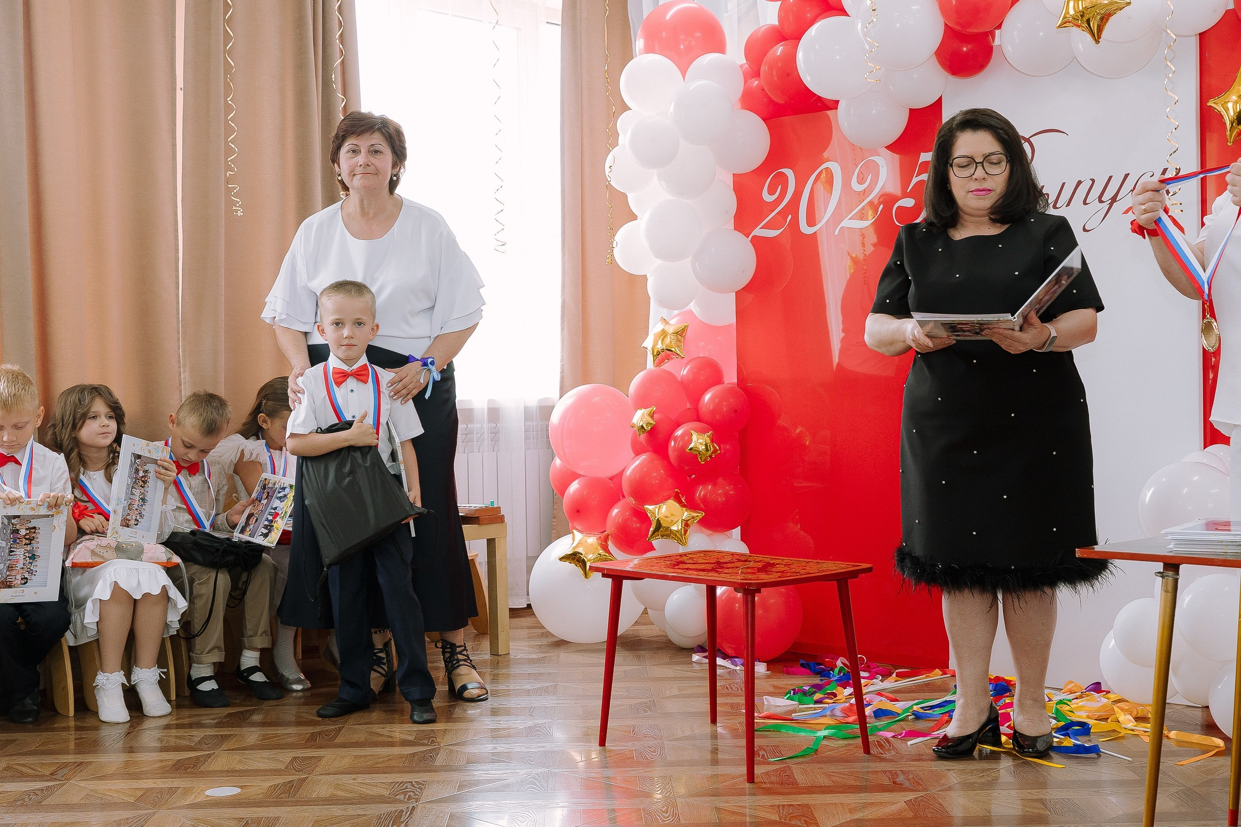 Выпускной в ДС 26. Выпускные альбомы Натальи Бутко: Новороссийск, Анапа, Геленджик